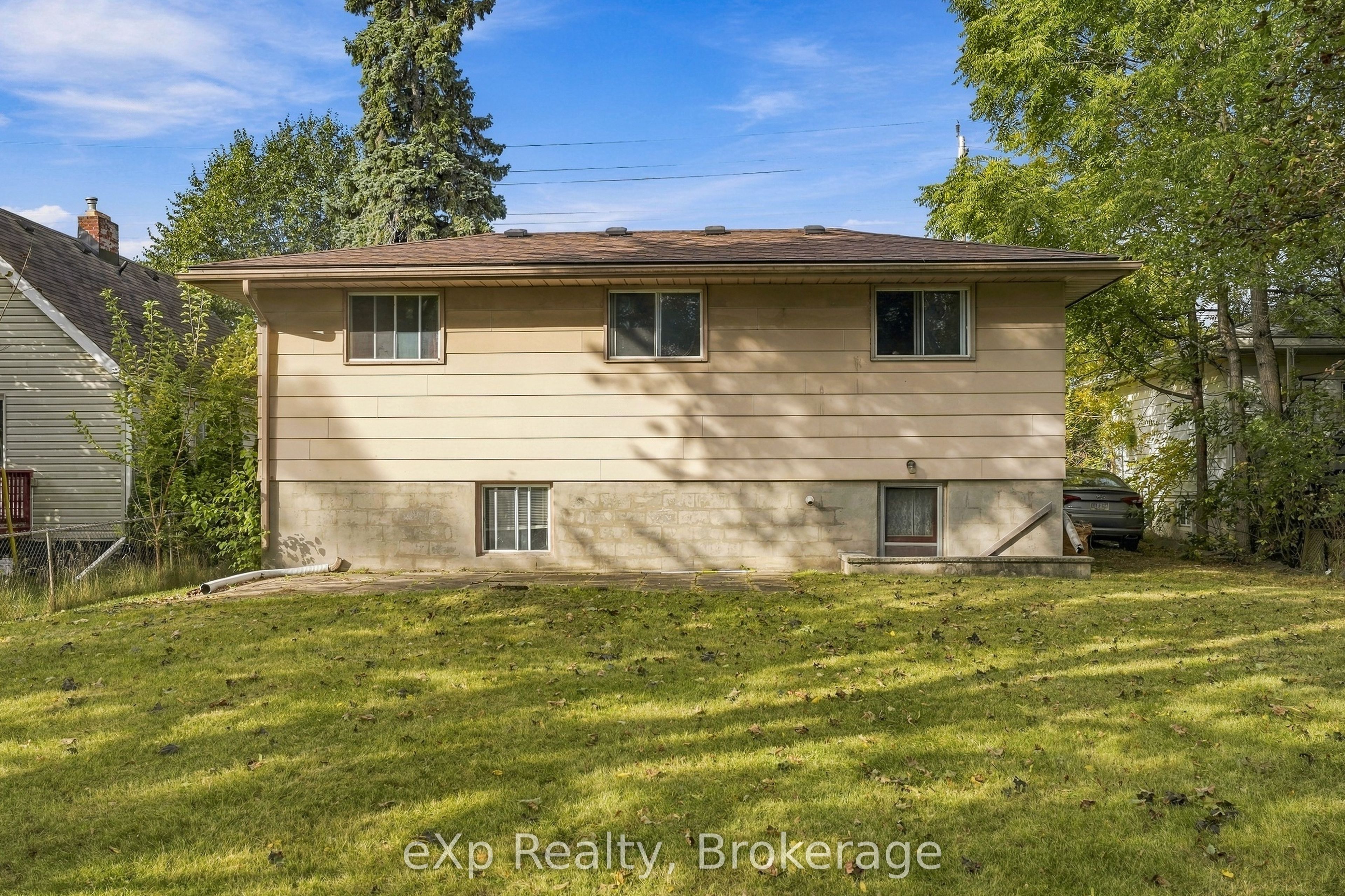 501 Sidney Street Property Photo 33