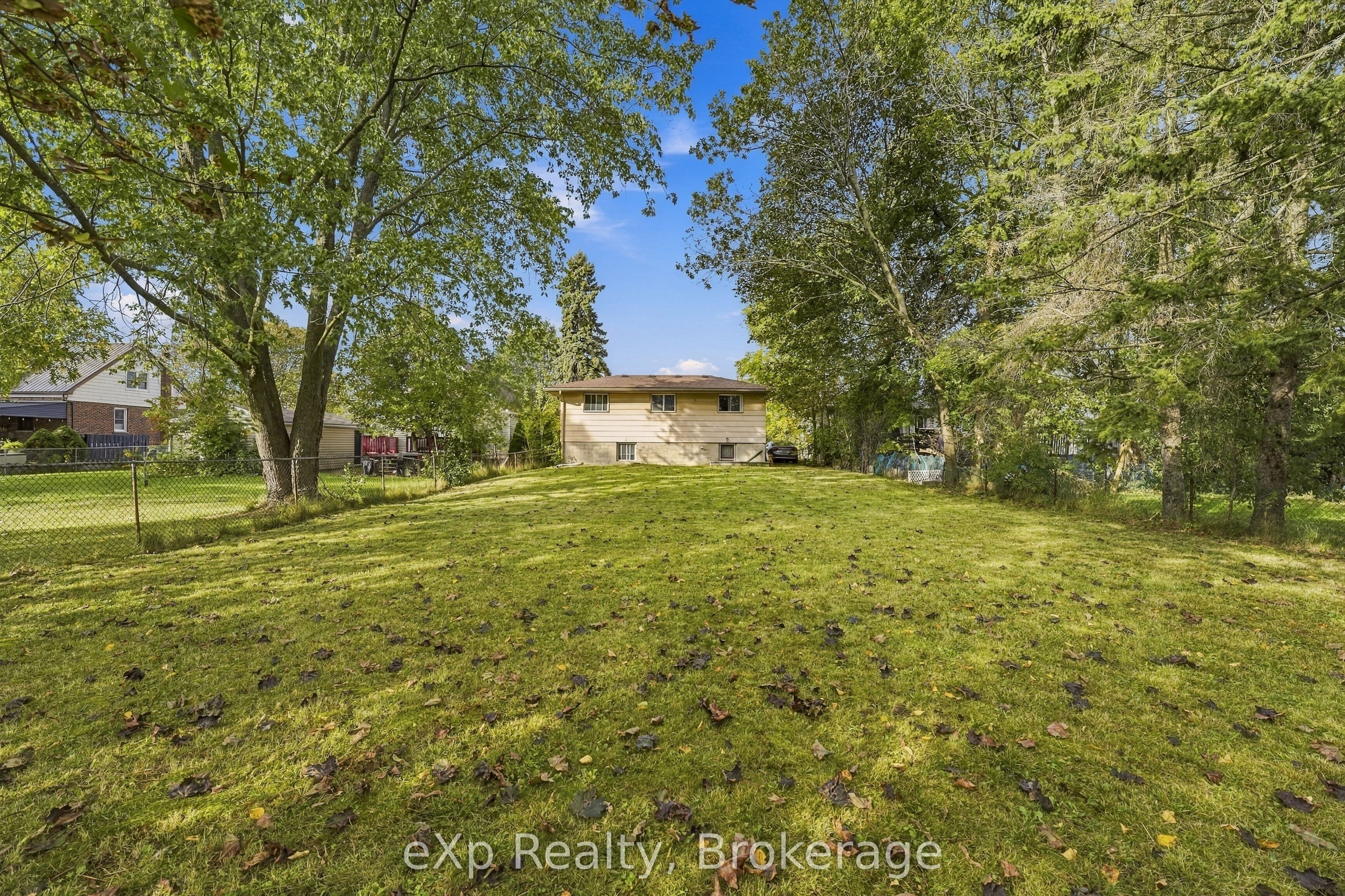 501 Sidney Street Property Photo 35