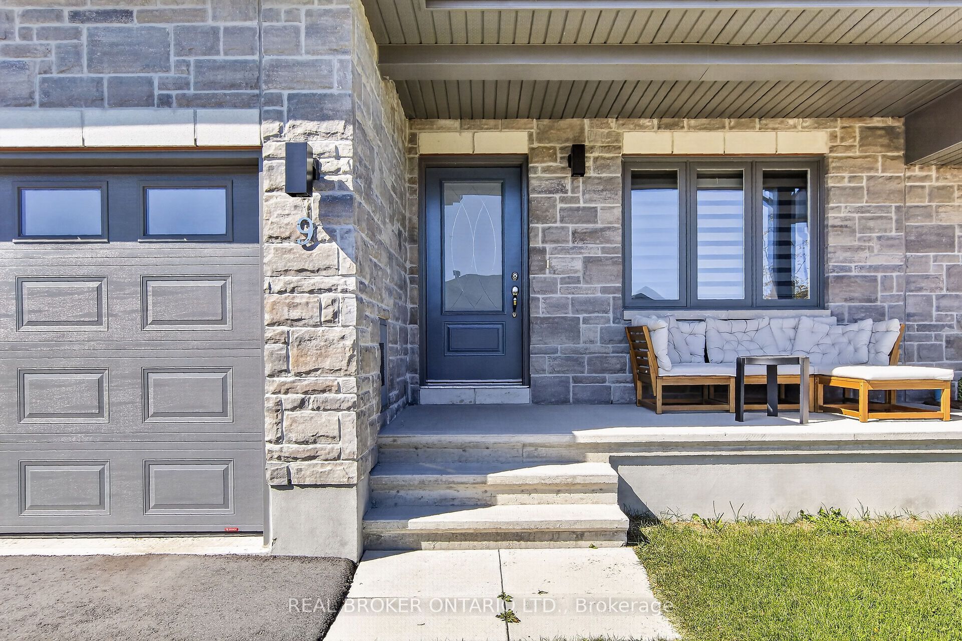9 Yade Road Property Photo 2