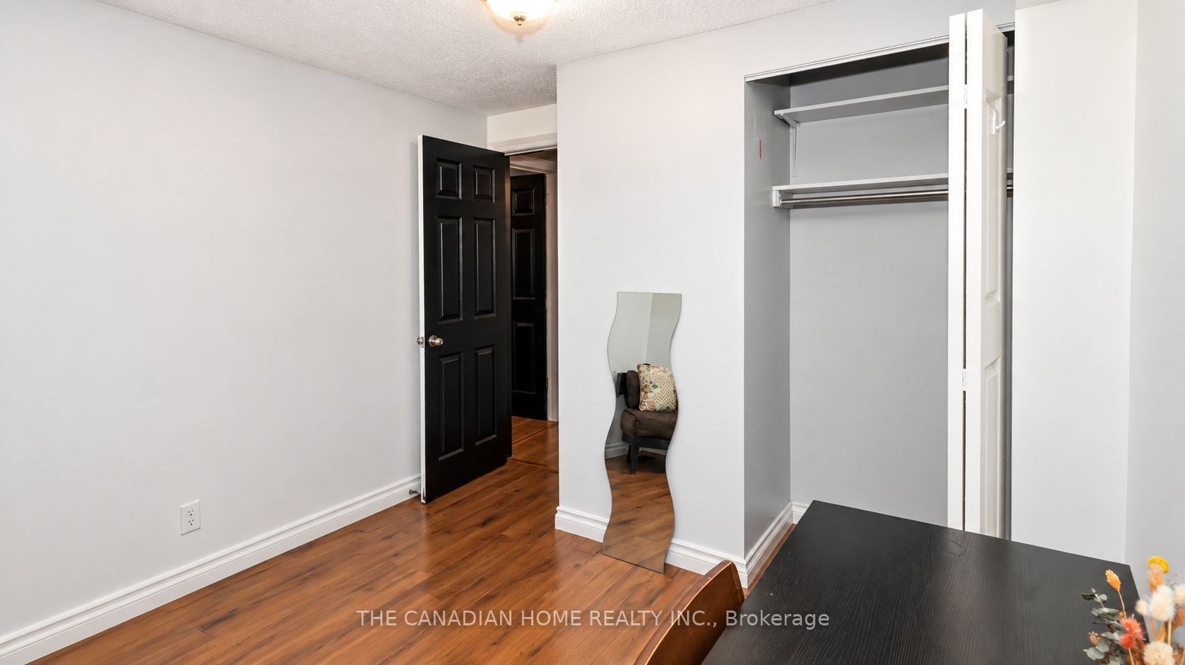 3 Dunhill Crescent N Property Photo 17