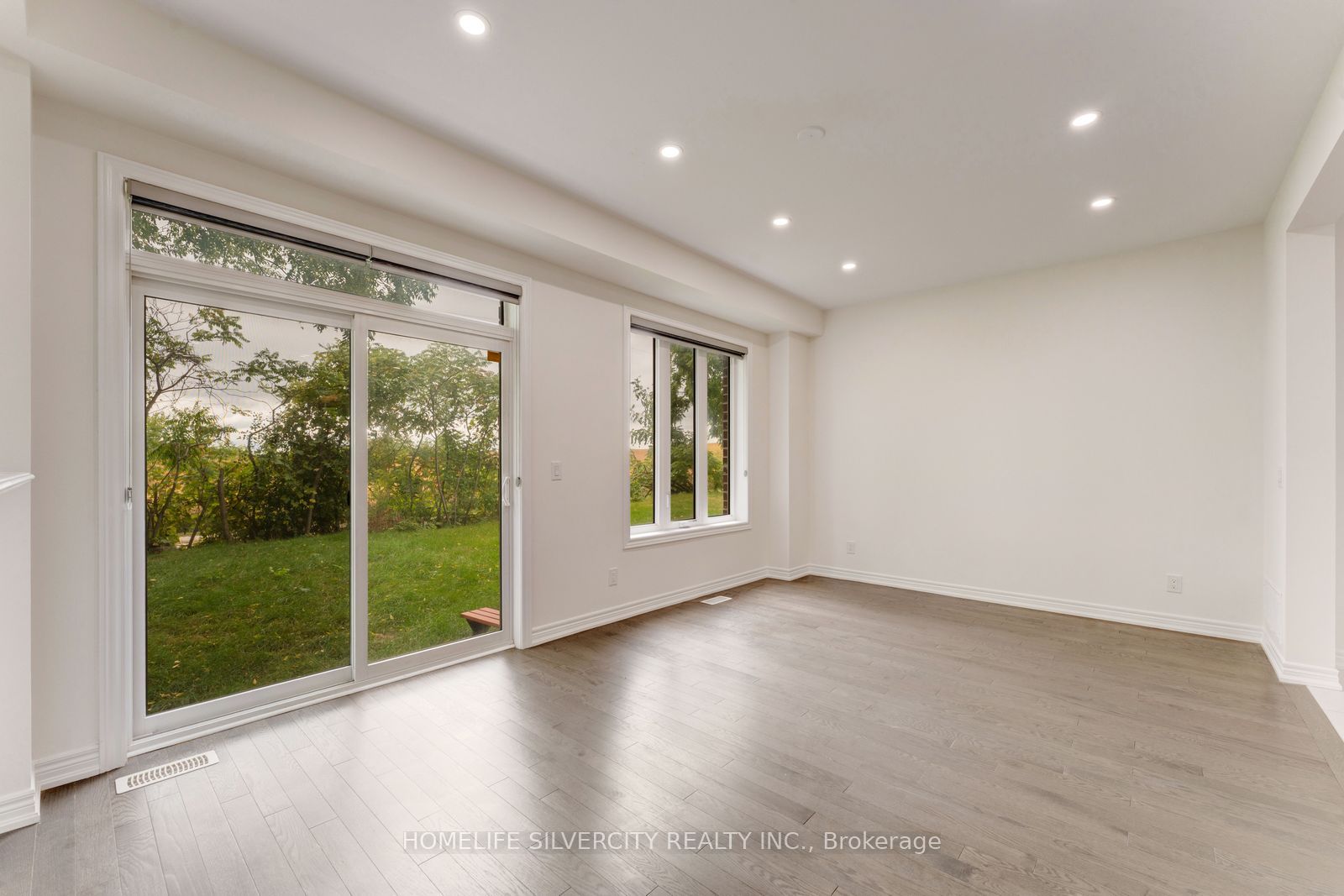 210 Broadacre Drive Property Photo 11
