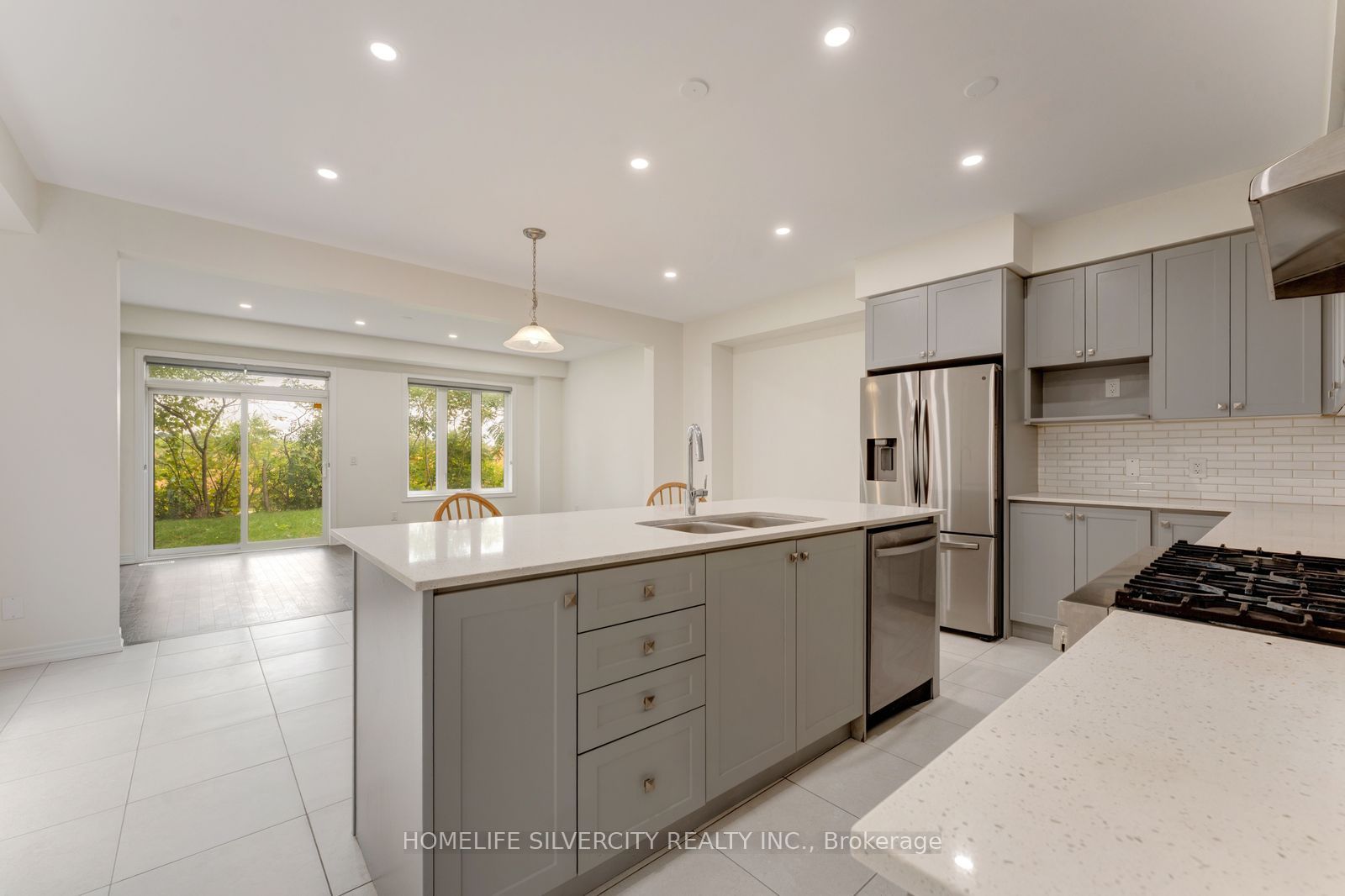 210 Broadacre Drive Property Photo 12