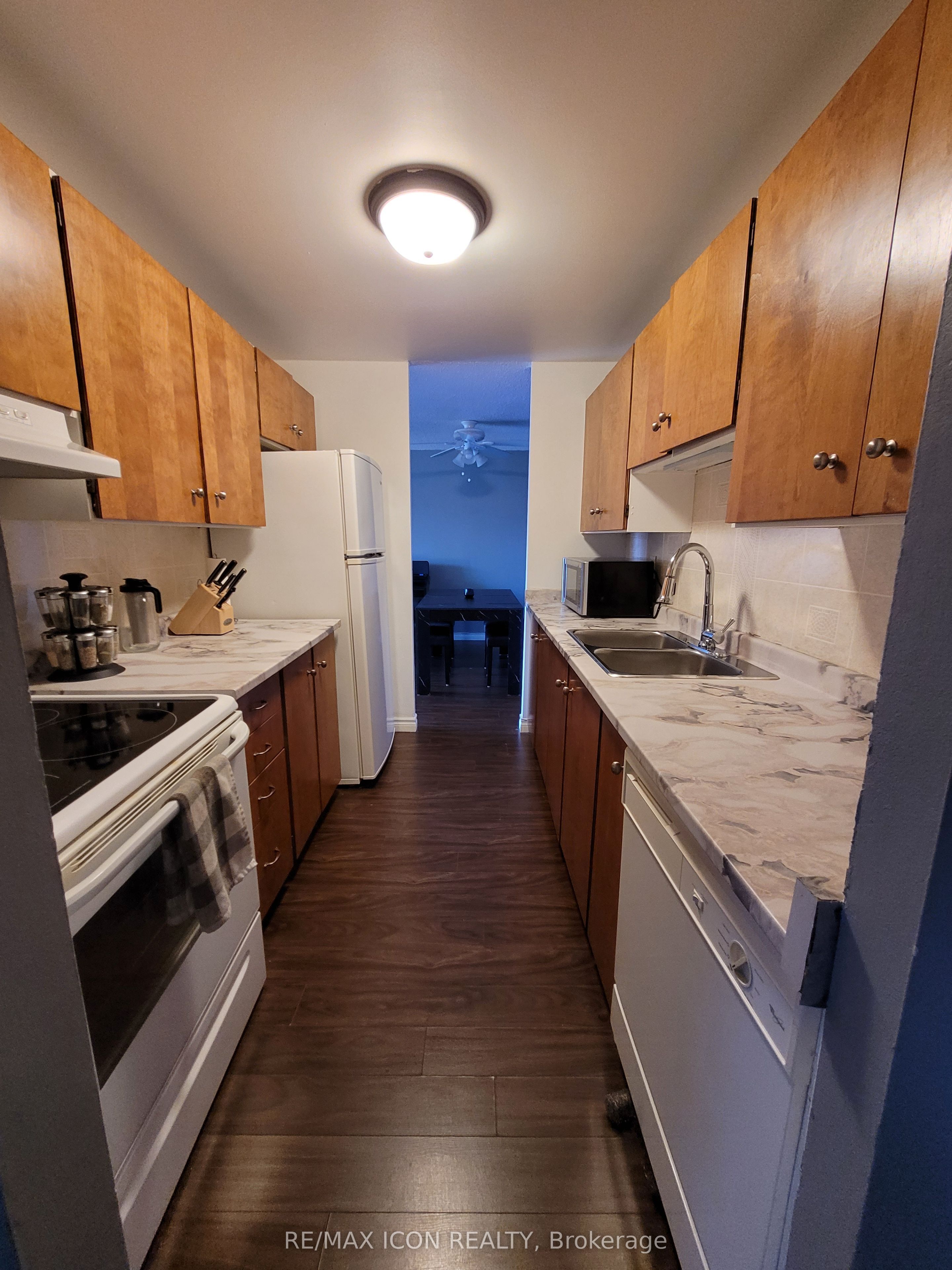 1588 Ernest Avenue 306 Property Photo 1