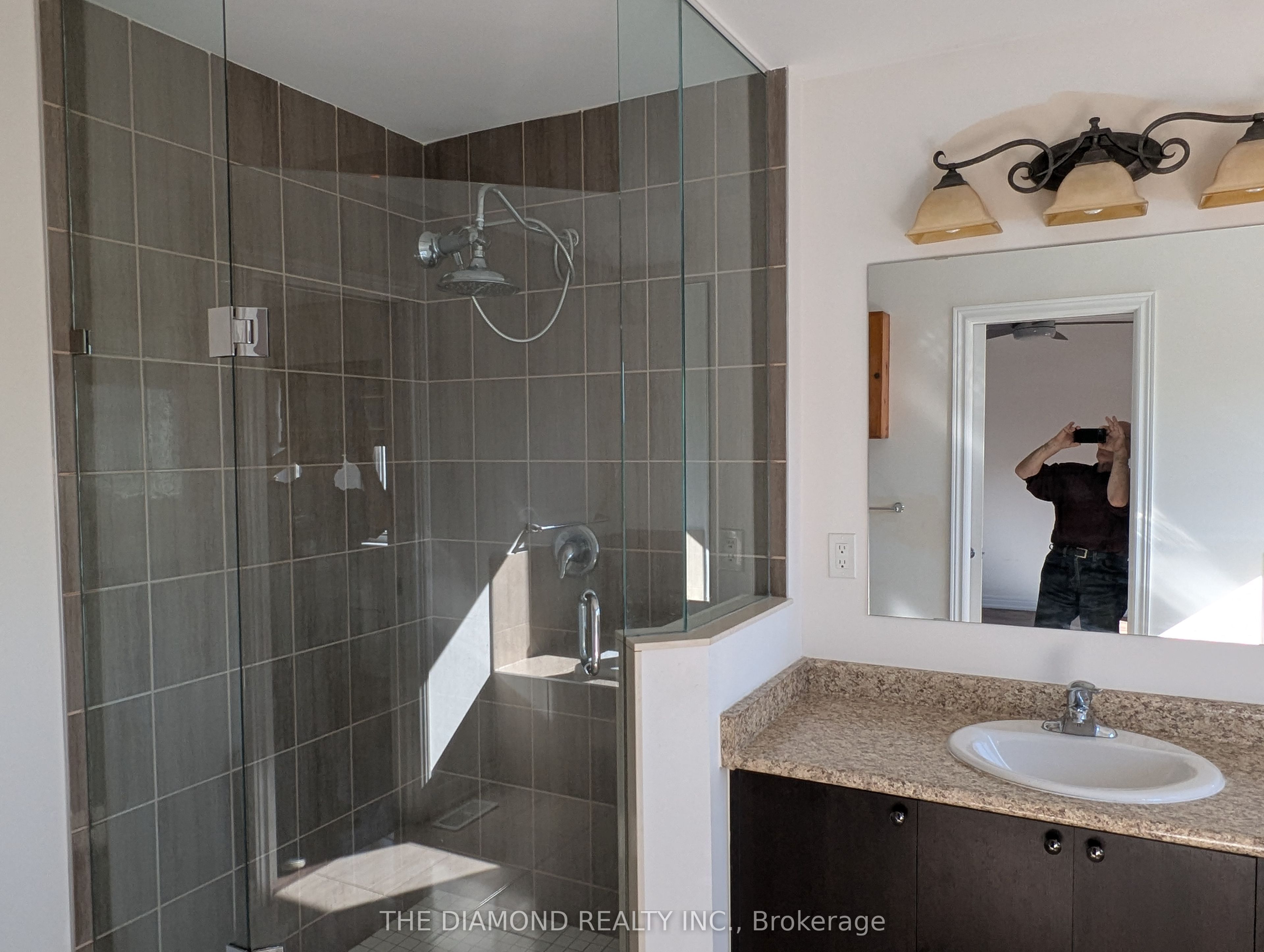 515 Brooks Street Property Photo 24