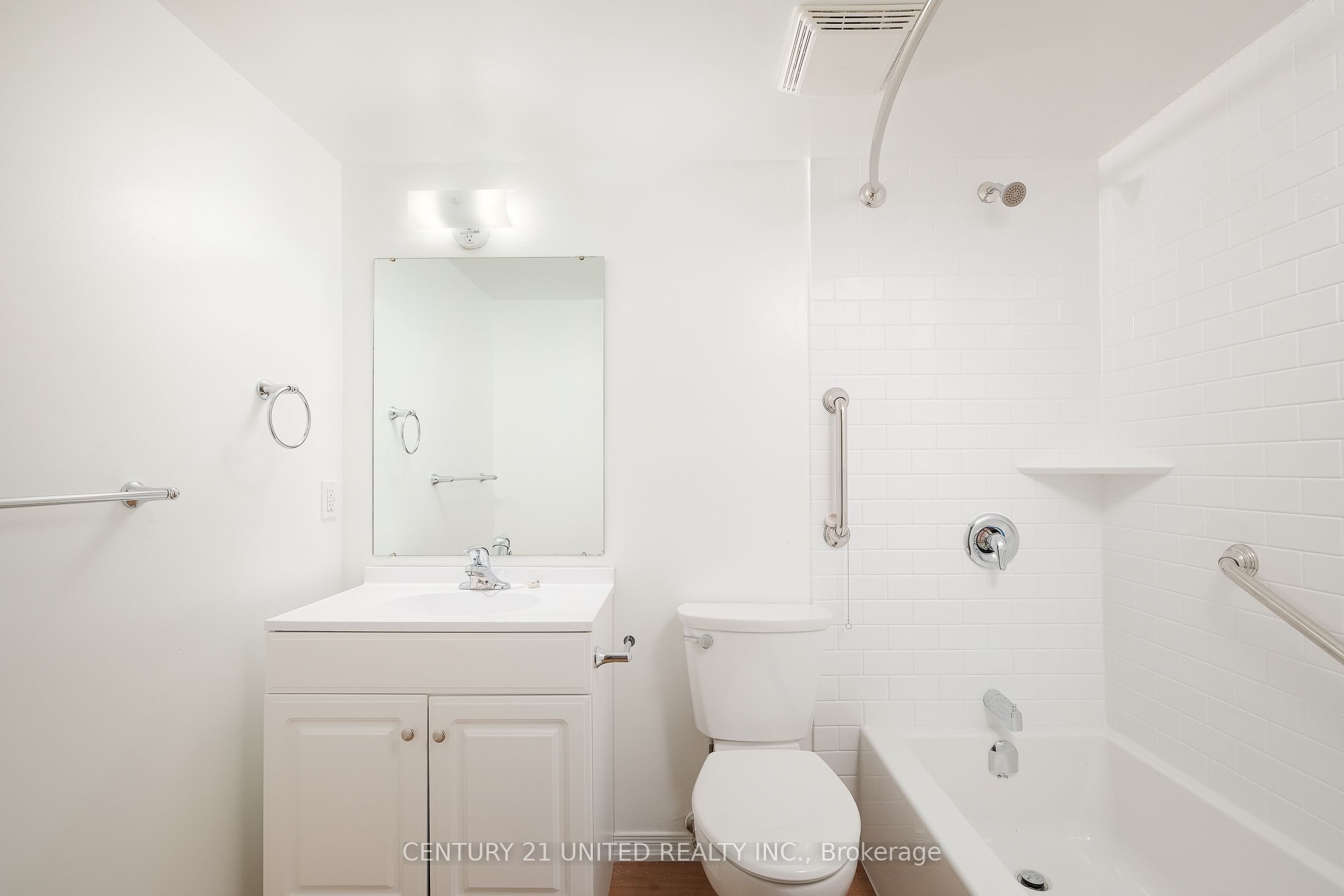 921 Armour Road 218 Property Photo 5