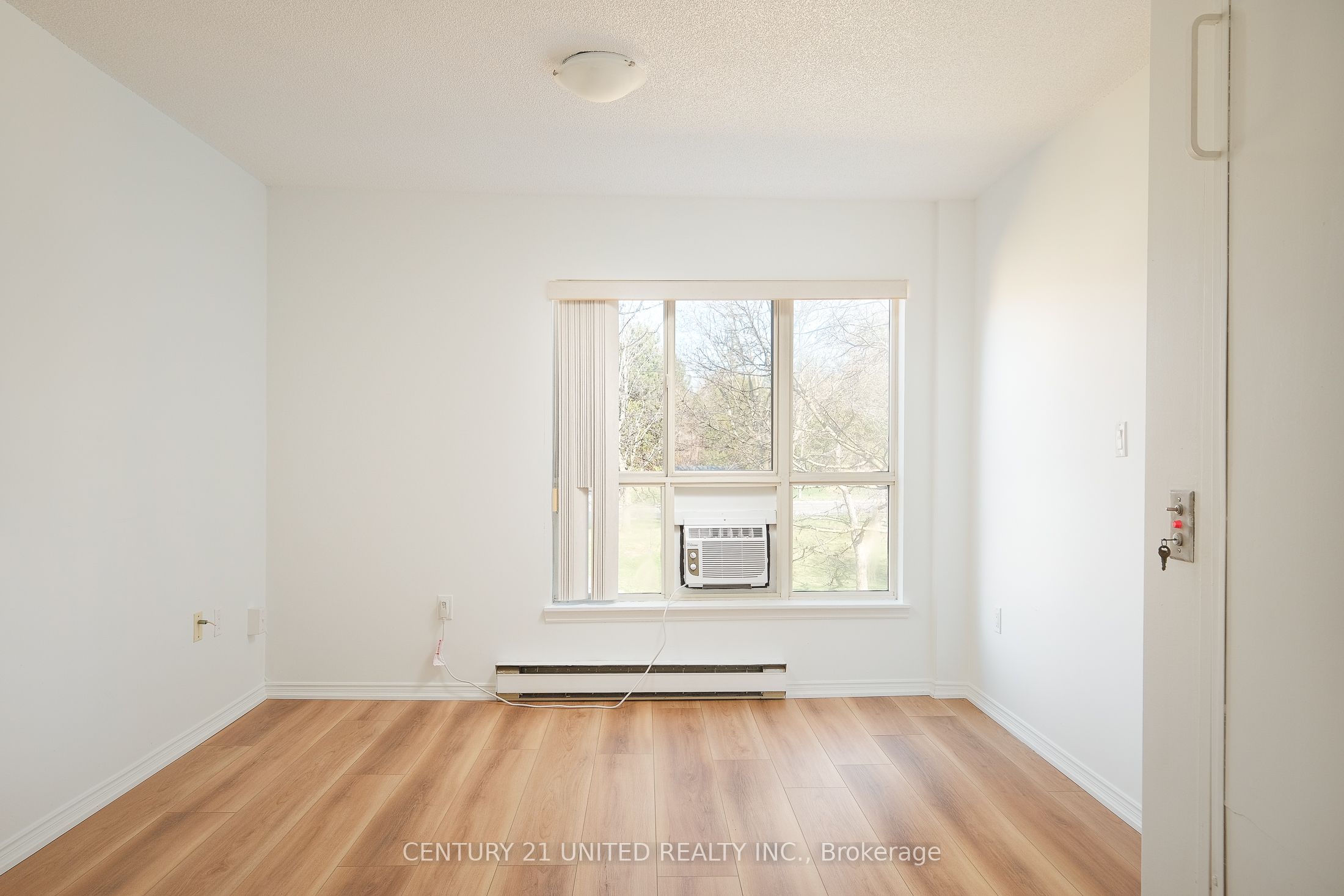 921 Armour Road 218 Property Photo 12