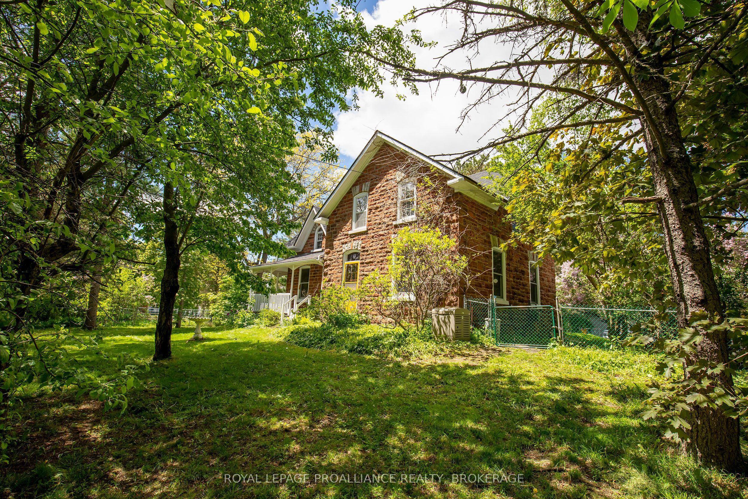 2345 Hughes Road Property Photo 5