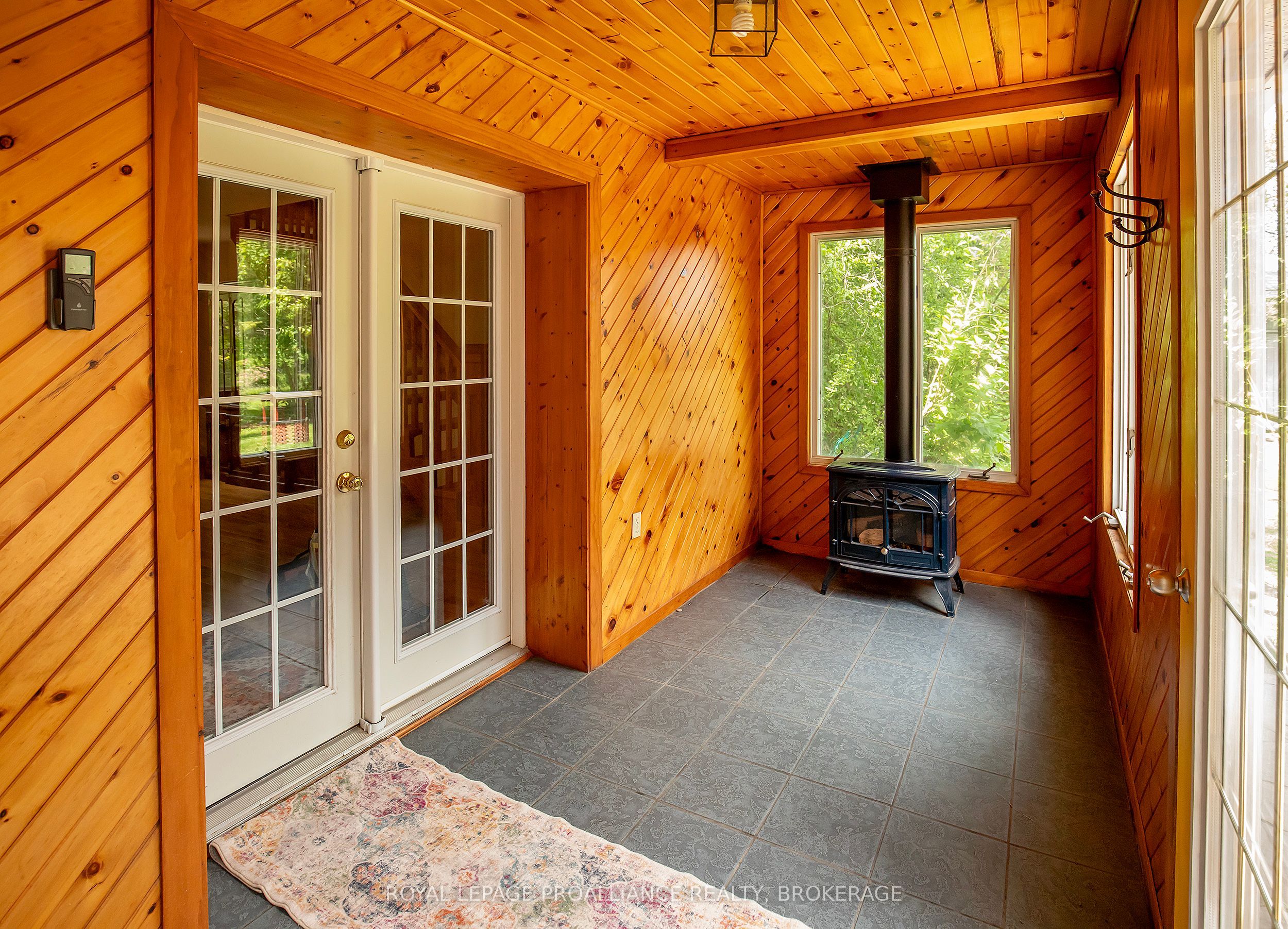 2345 Hughes Road Property Photo 9