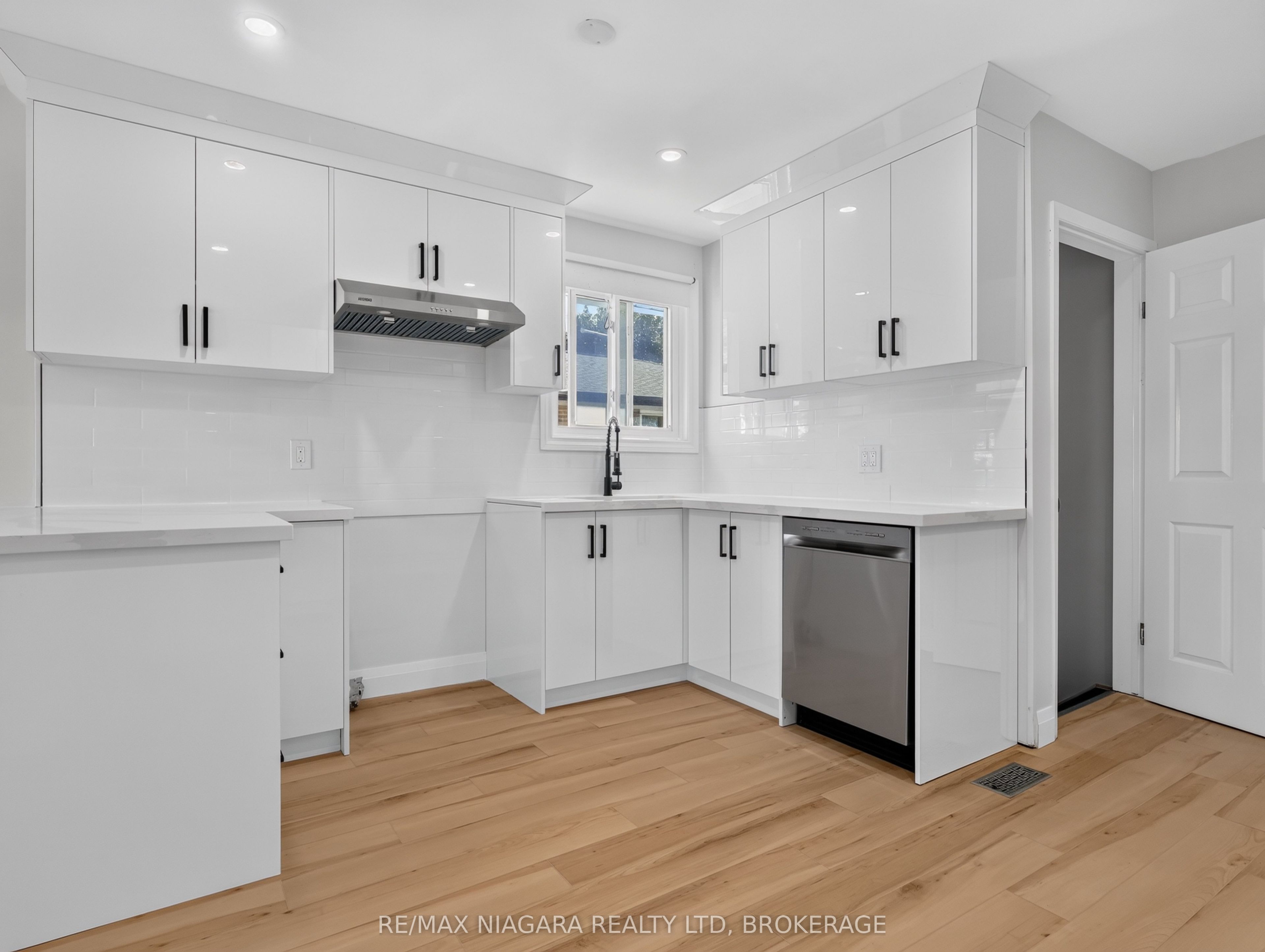 82 Regent Drive Property Photo 15