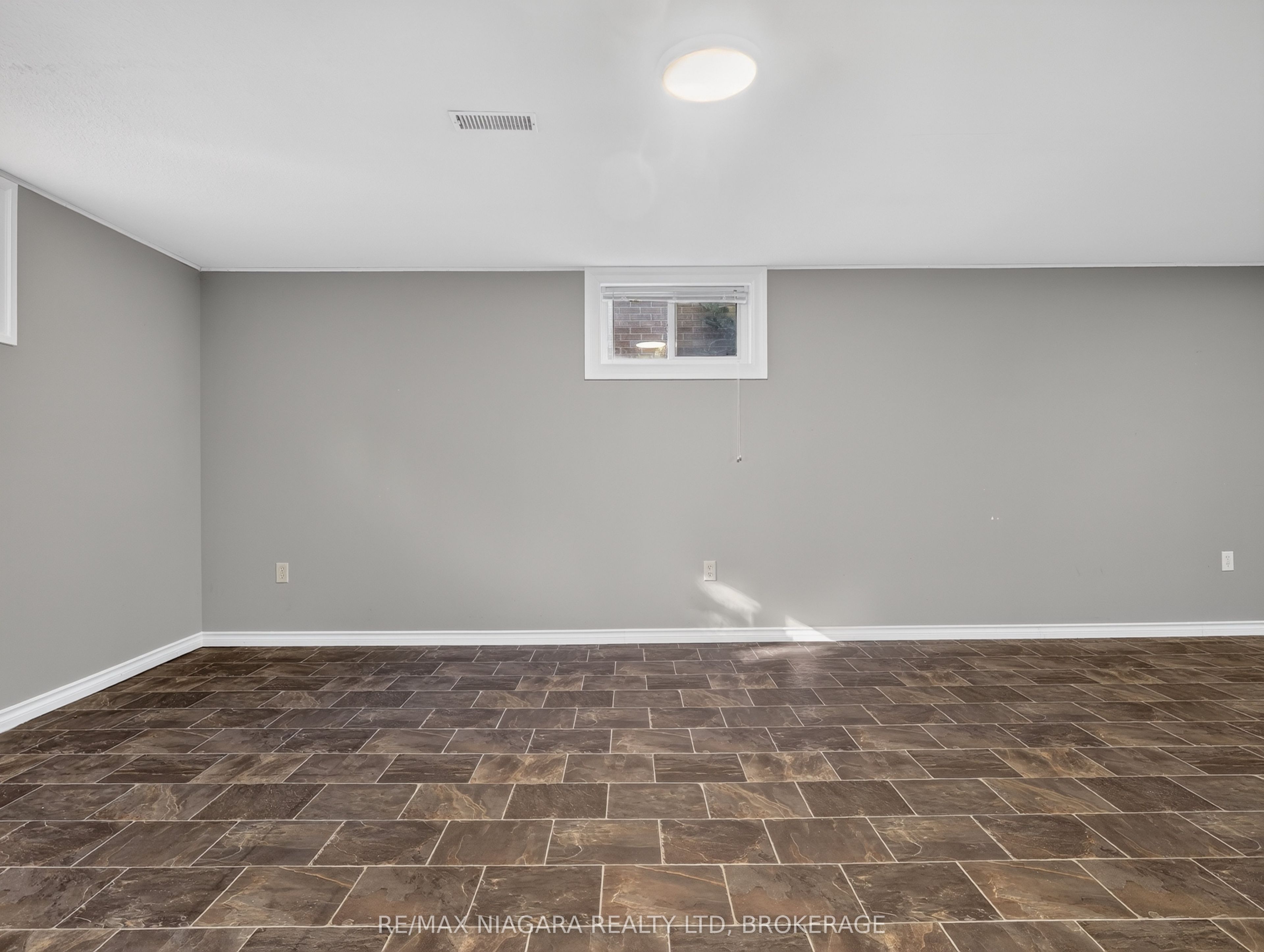 82 Regent Drive Property Photo 37