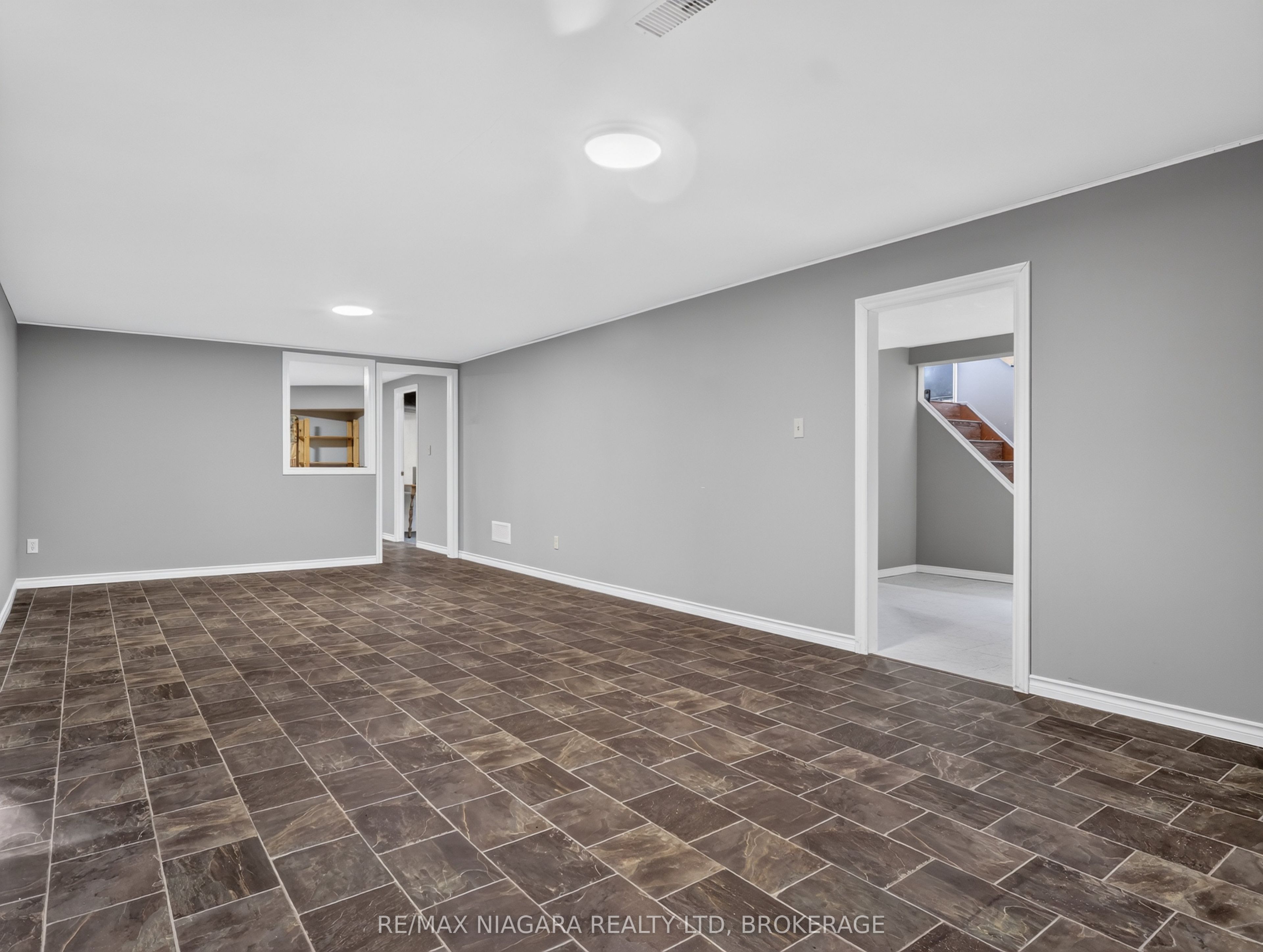 82 Regent Drive Property Photo 39