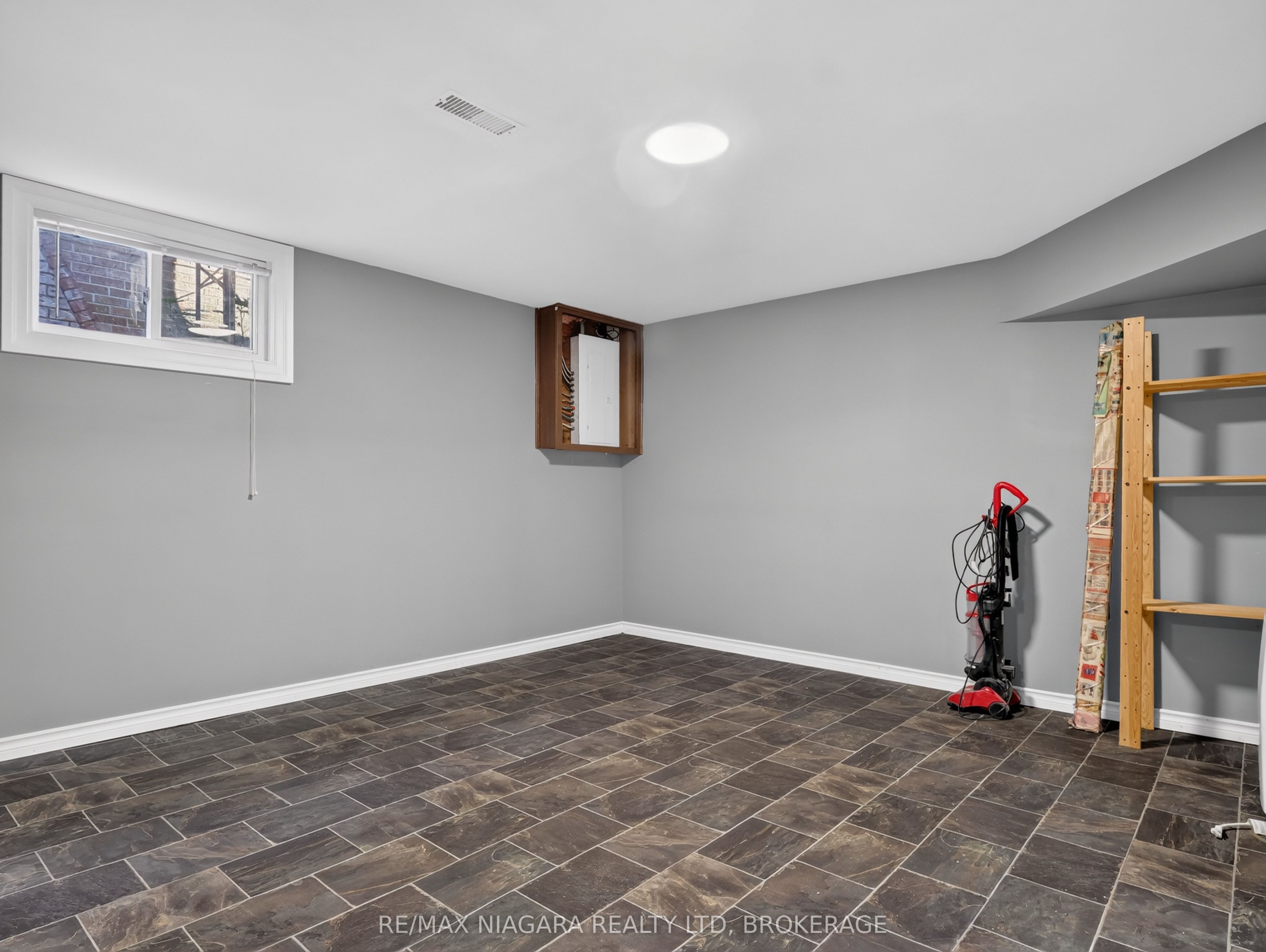 82 Regent Drive Property Photo 40