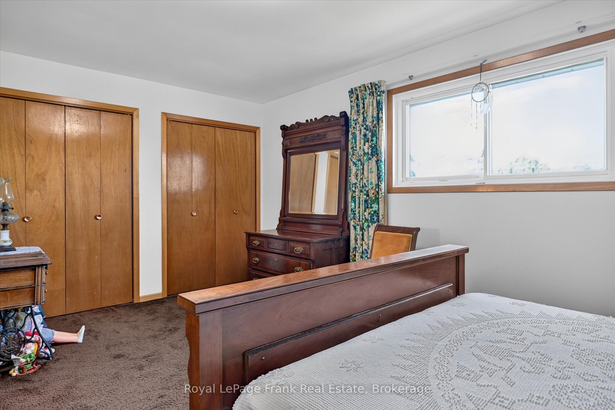 87 Oakwood Crescent Property Photo 24