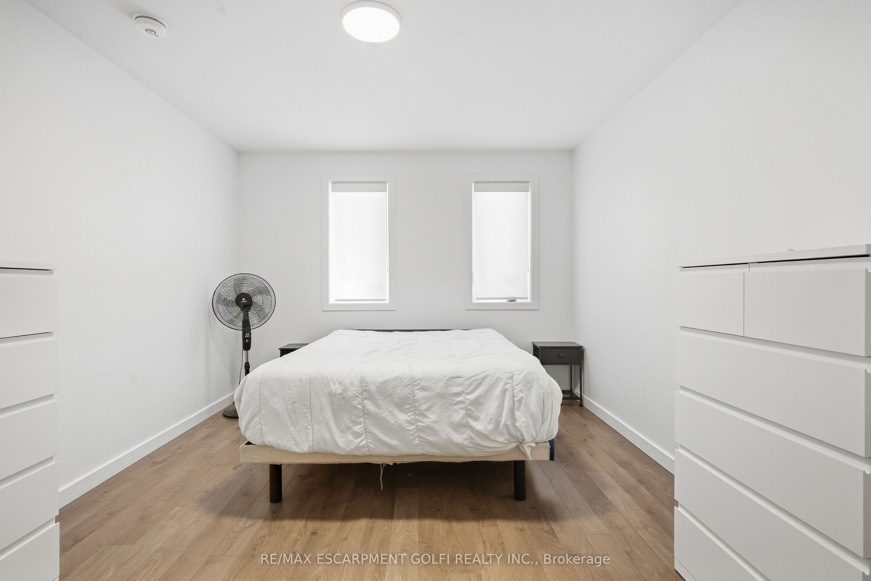 383 Chaffey Street Property Photo 13