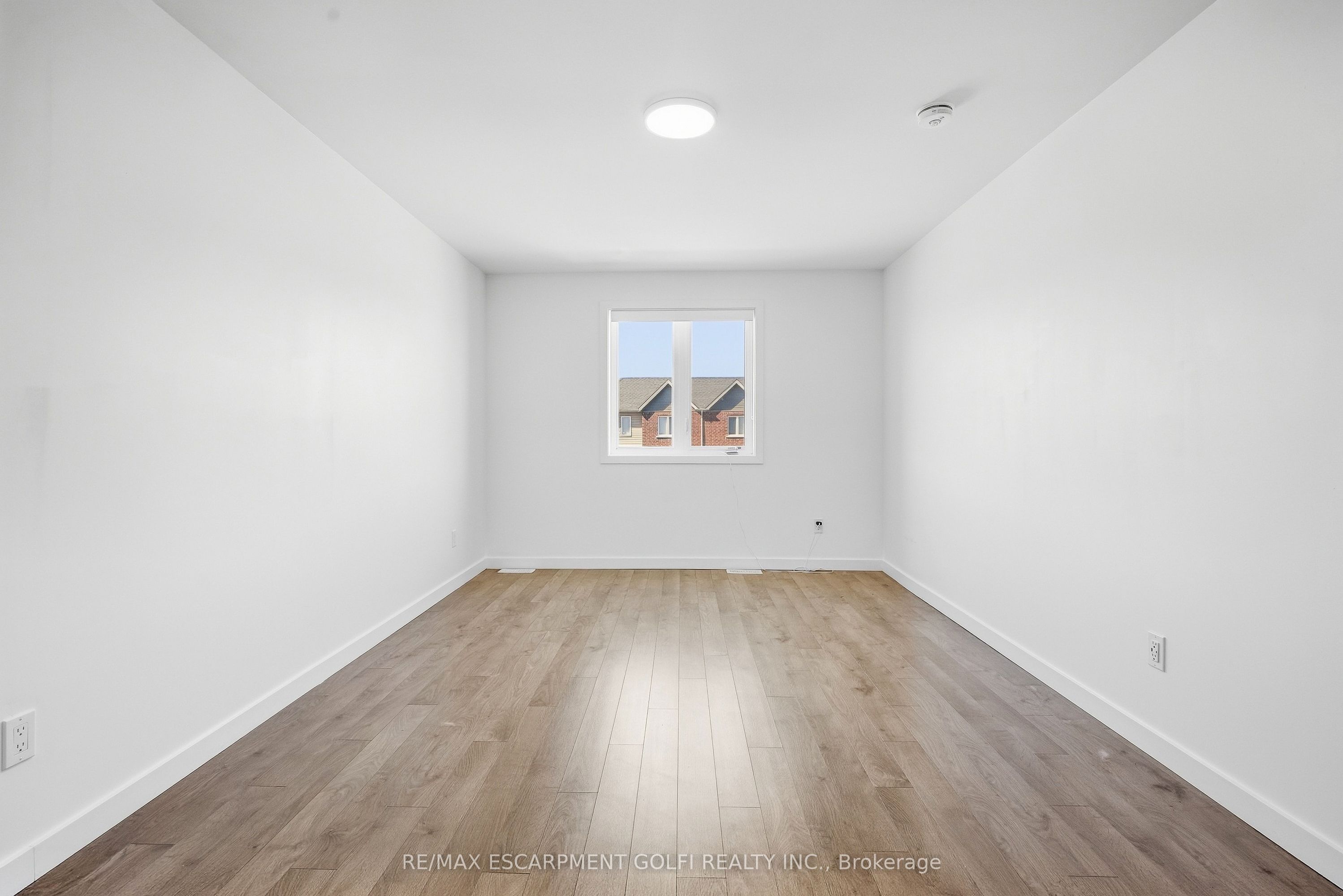 383 Chaffey Street Property Photo 17