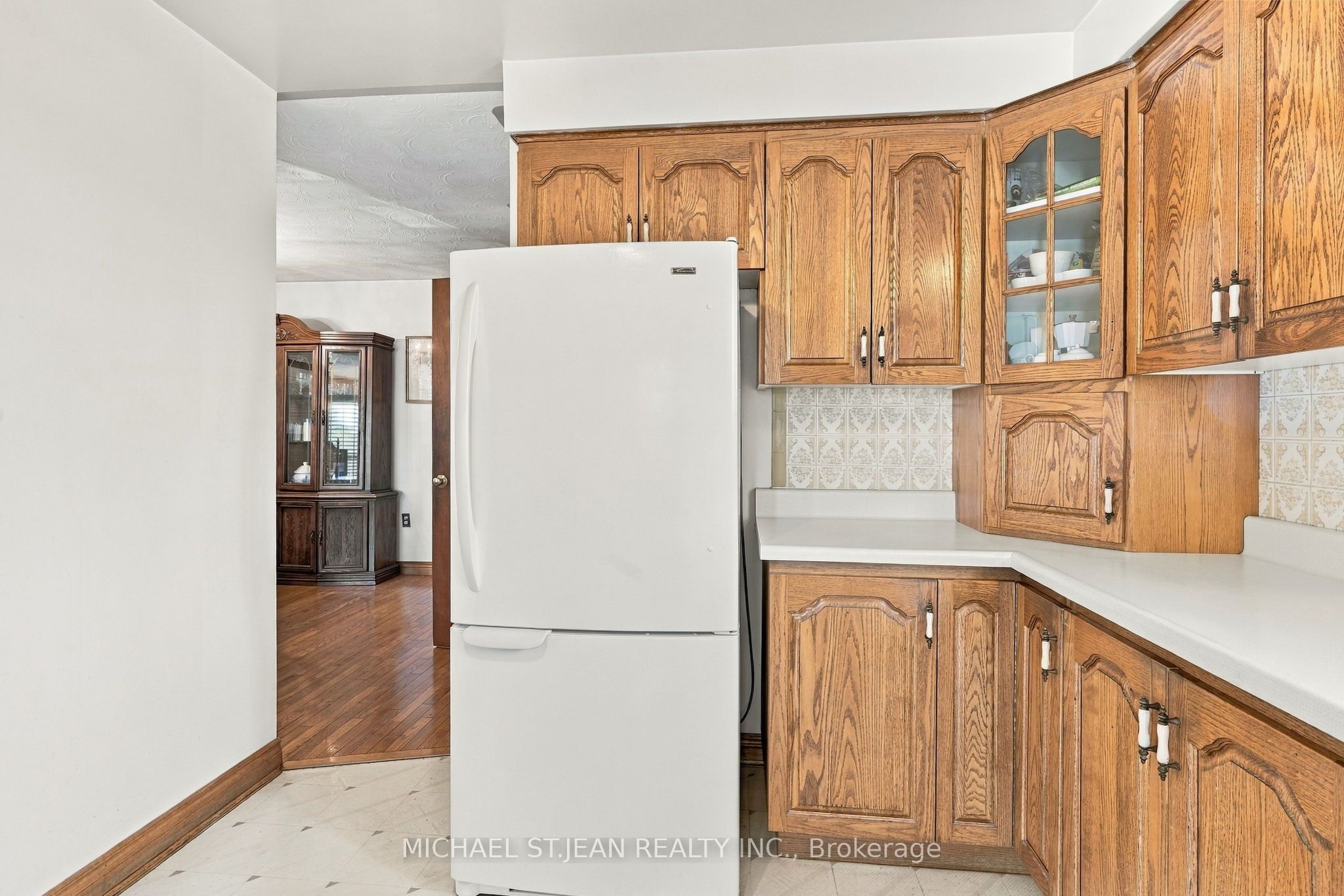 564 Cochrane Road Property Photo 13