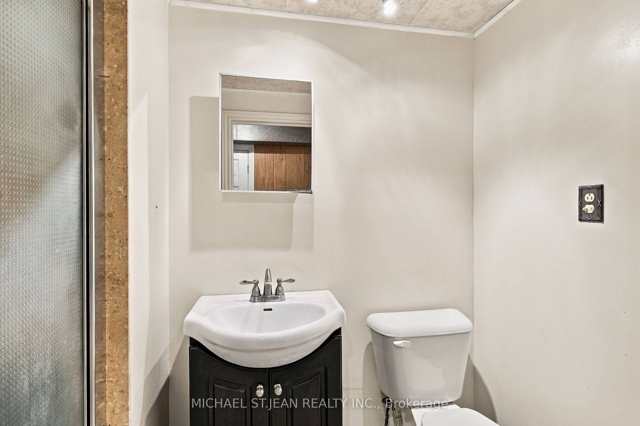 564 Cochrane Road Property Photo 37