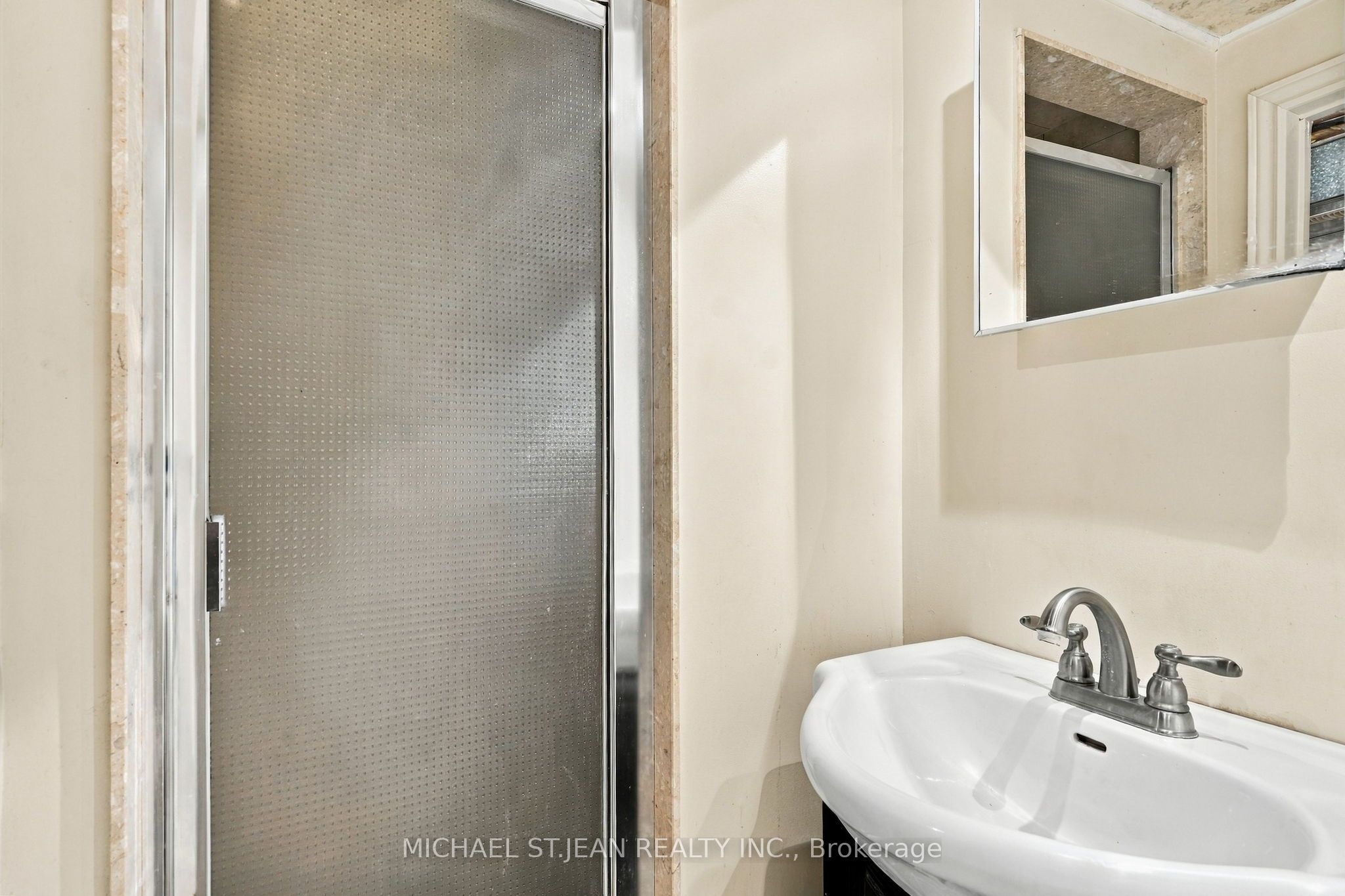 564 Cochrane Road Property Photo 38