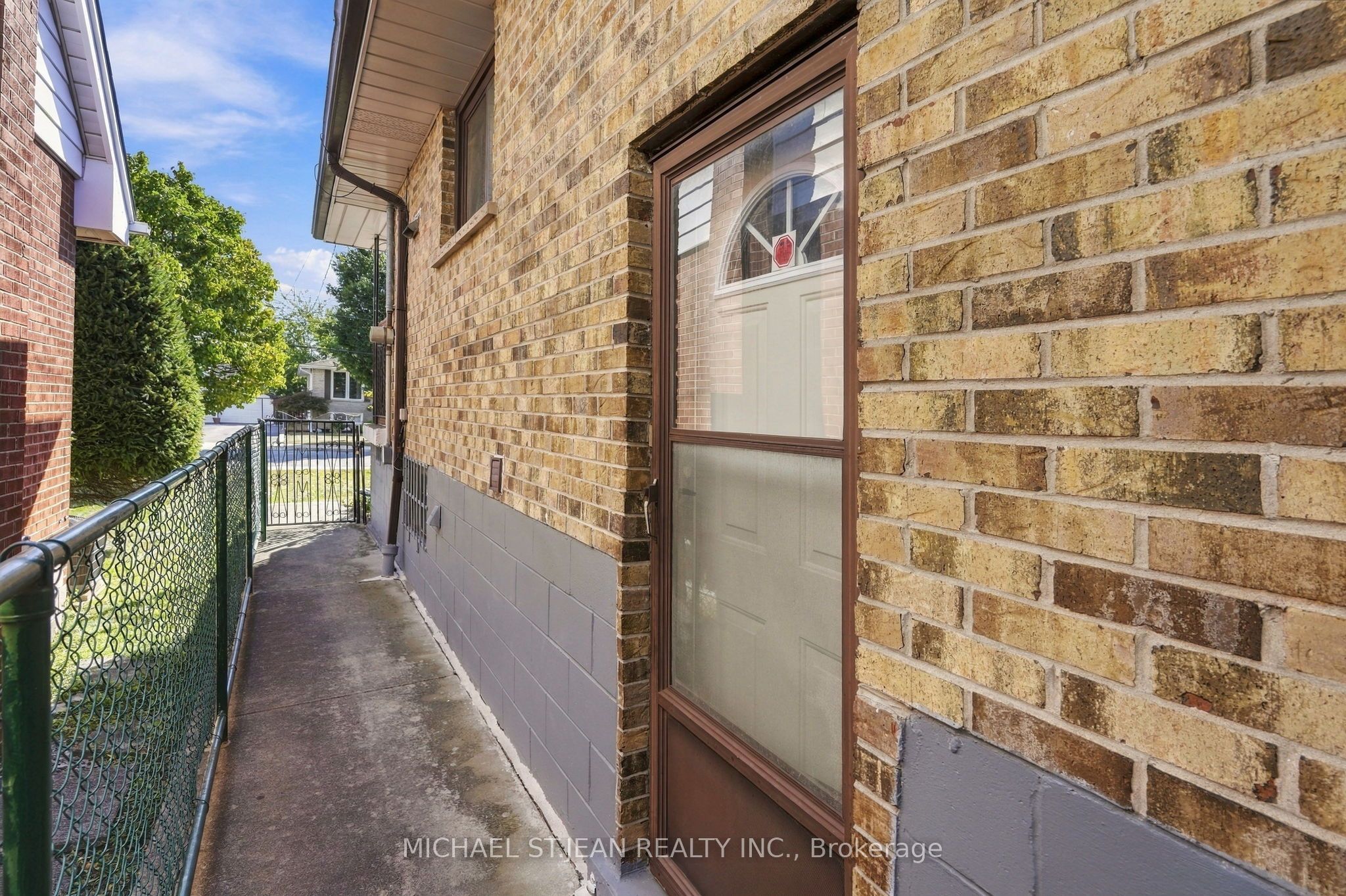 564 Cochrane Road Property Photo 41