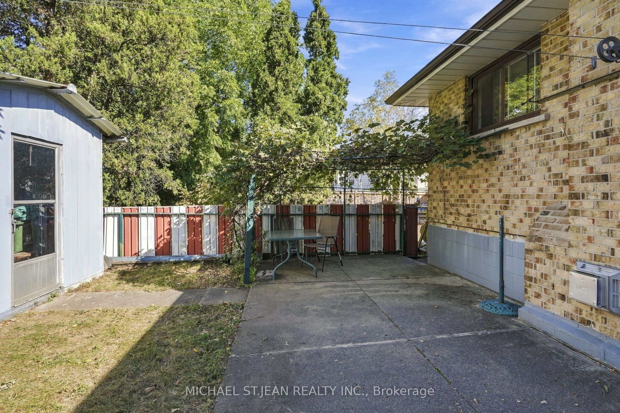 564 Cochrane Road Property Photo 44