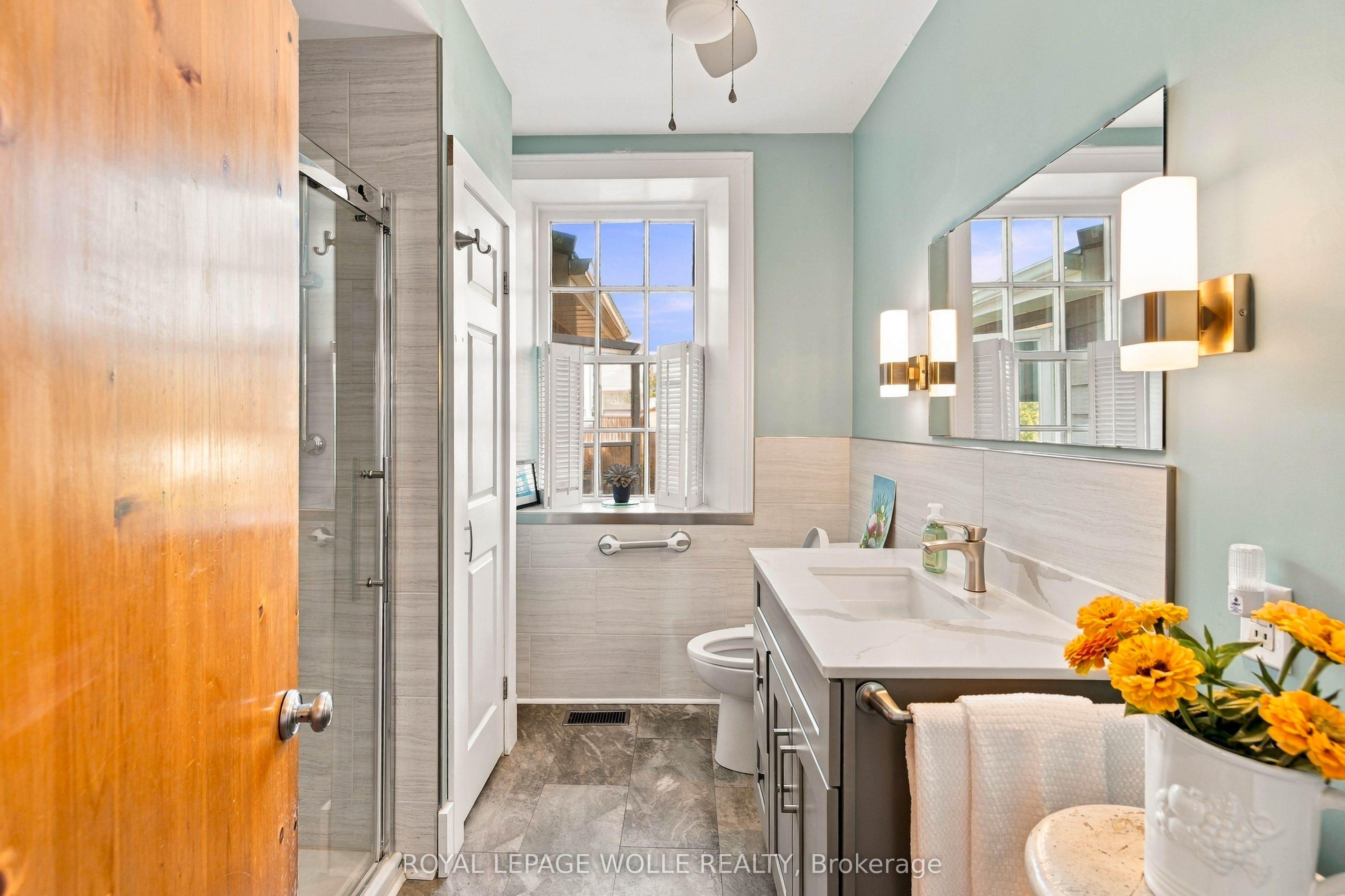 2744 Bleams Road Property Photo 6