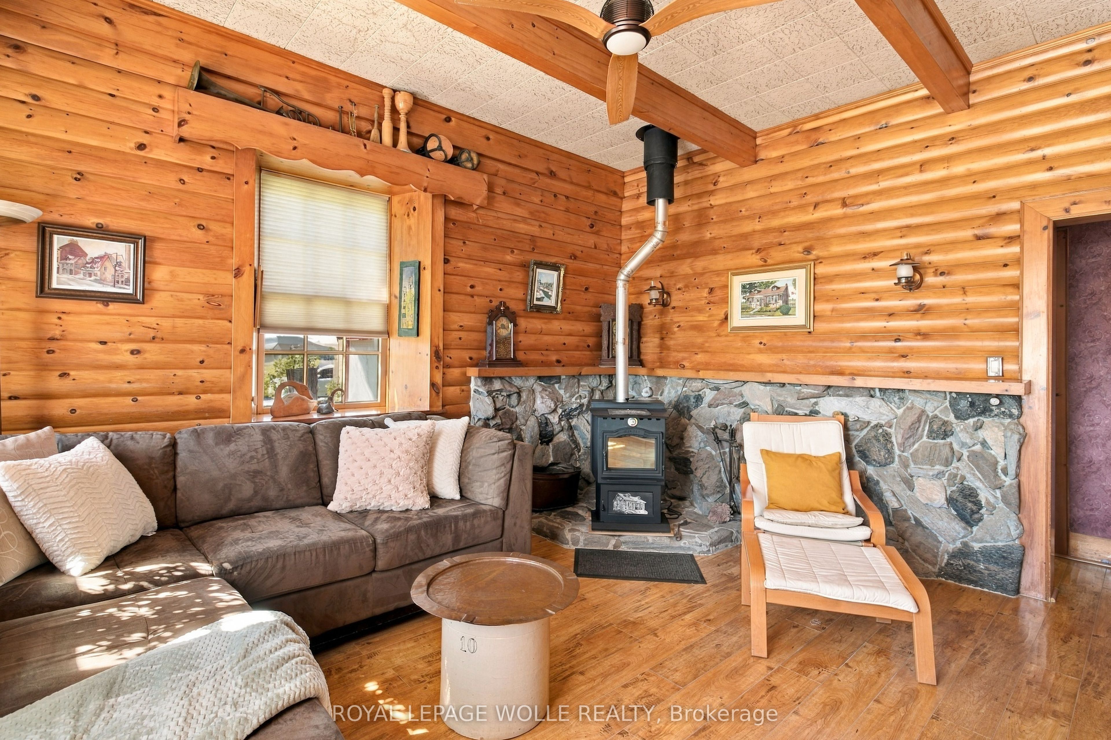 2744 Bleams Road Property Photo 9