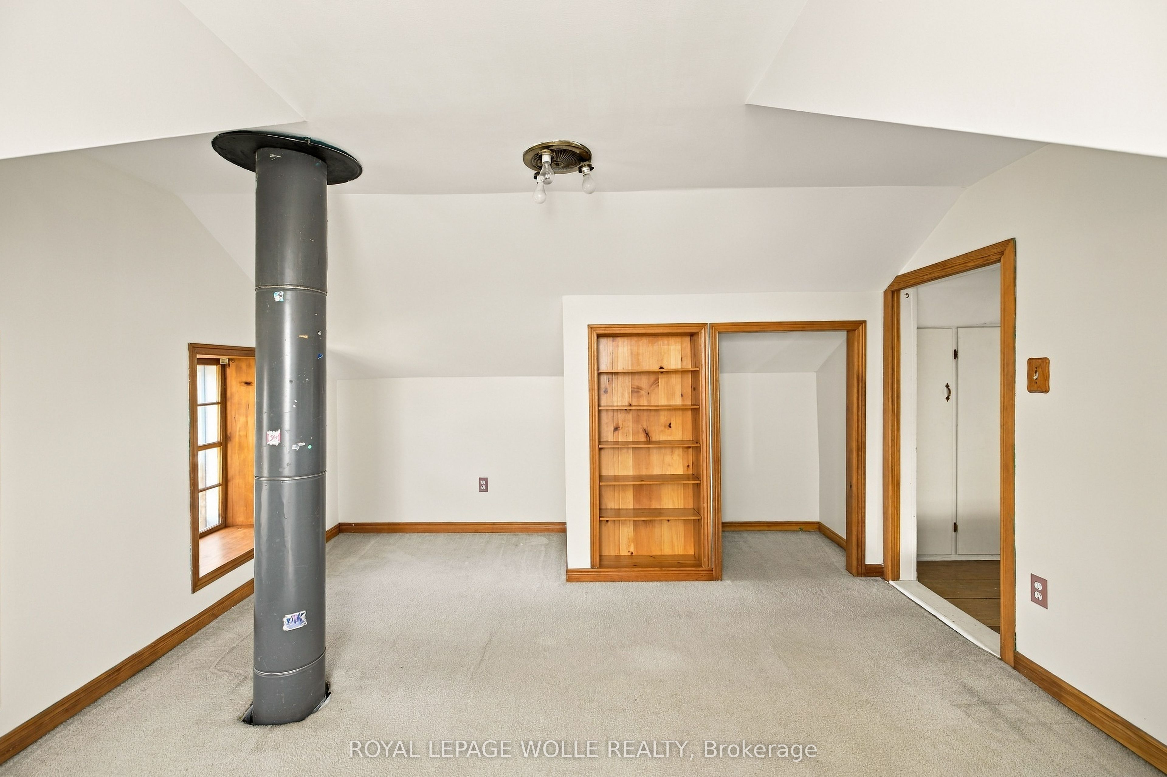 2744 Bleams Road Property Photo 14