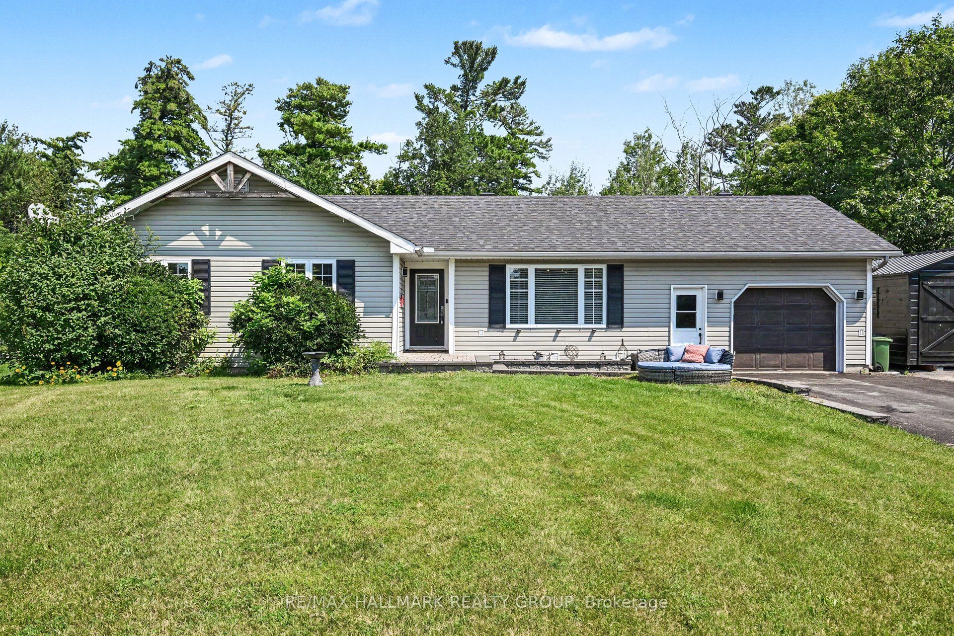 108 Snye Court Property Photo 2