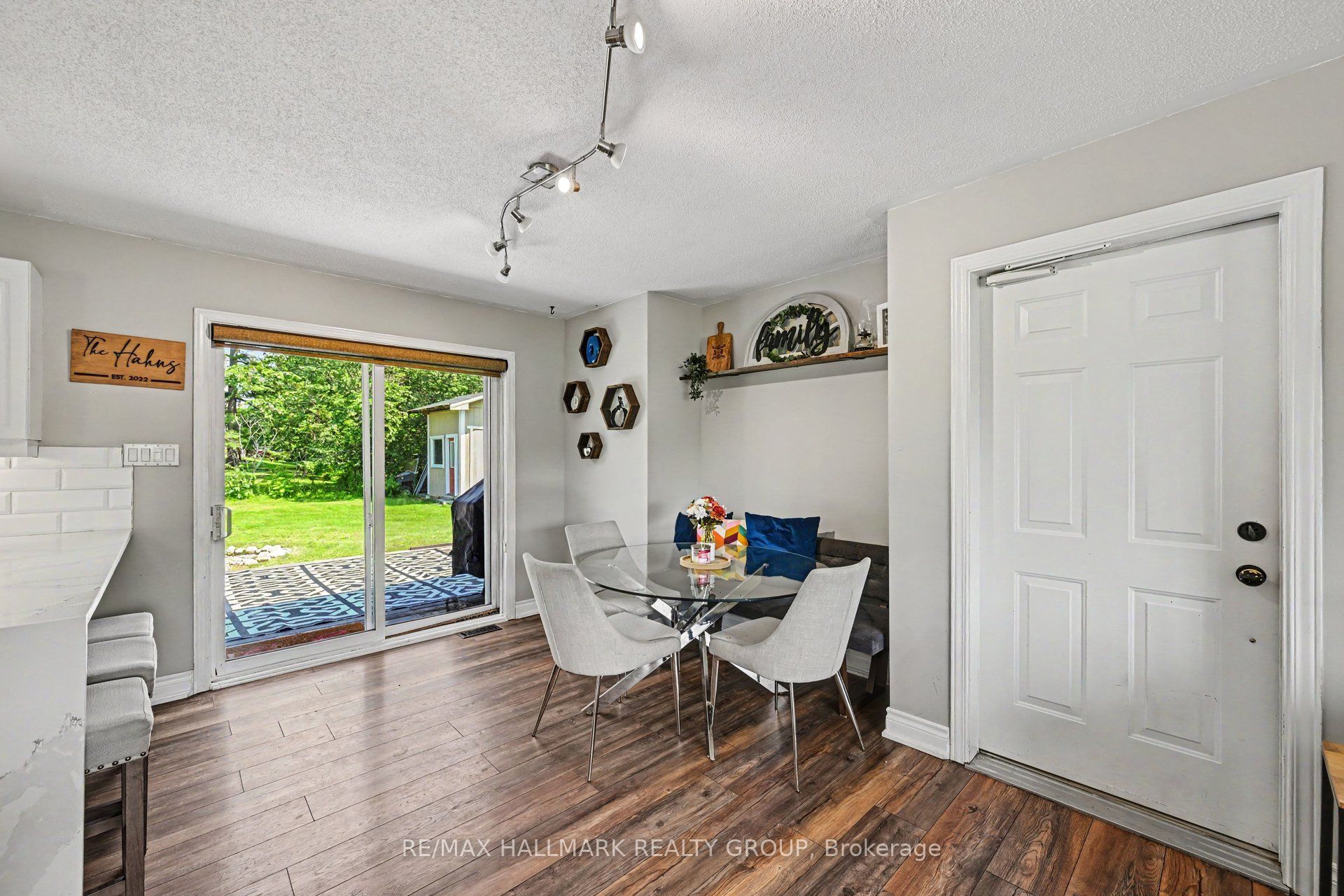 108 Snye Court Property Photo 8