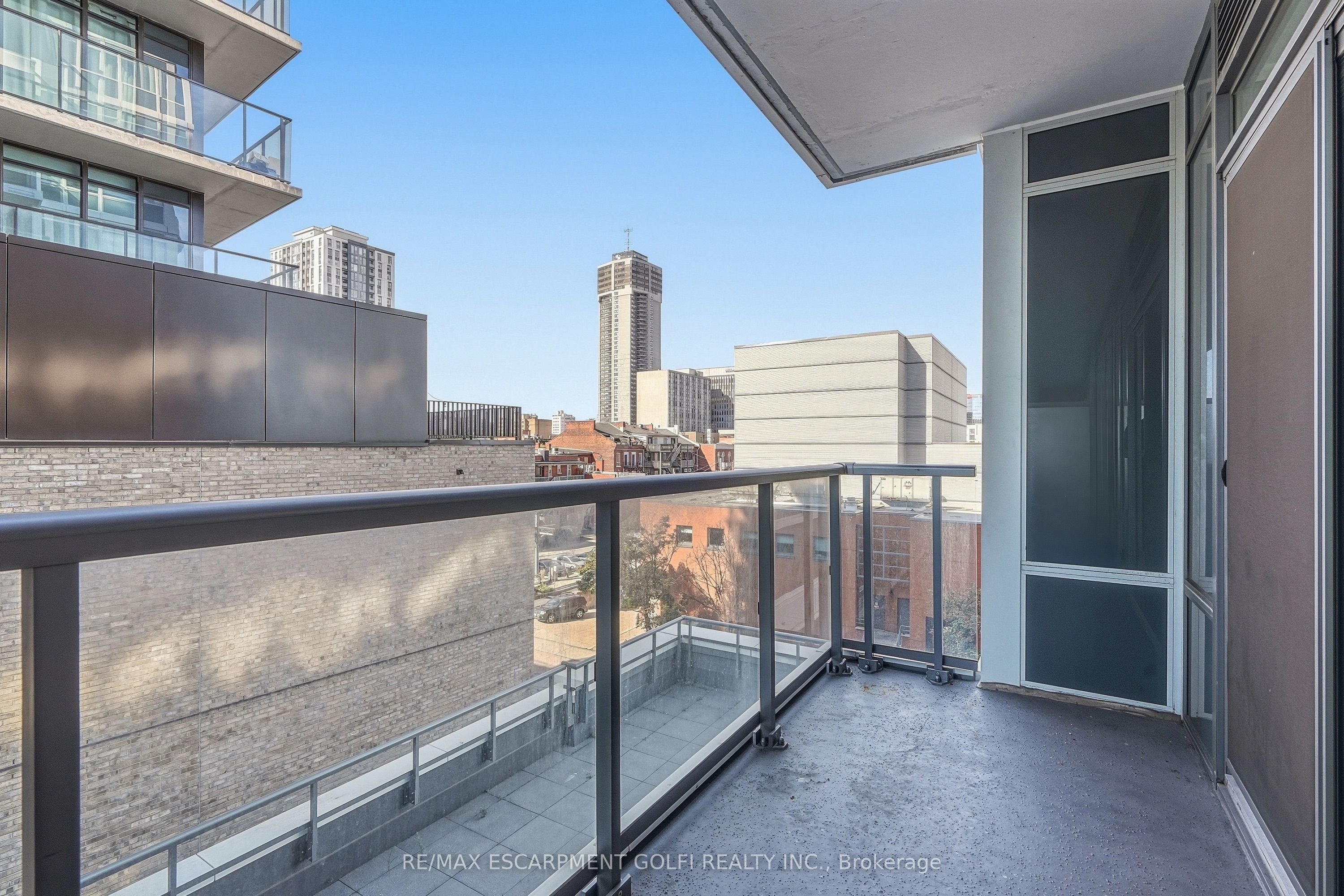 212 King William Street 515 Property Photo 25