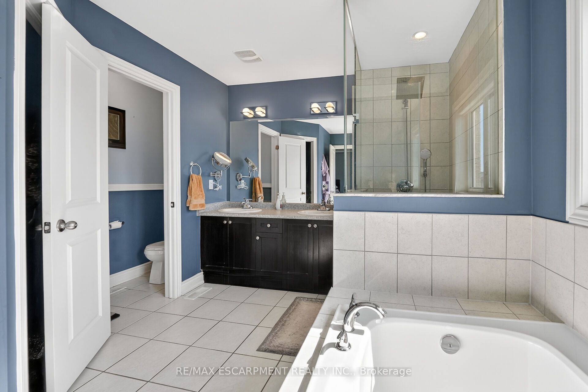82 Chaumont Drive Property Photo 24