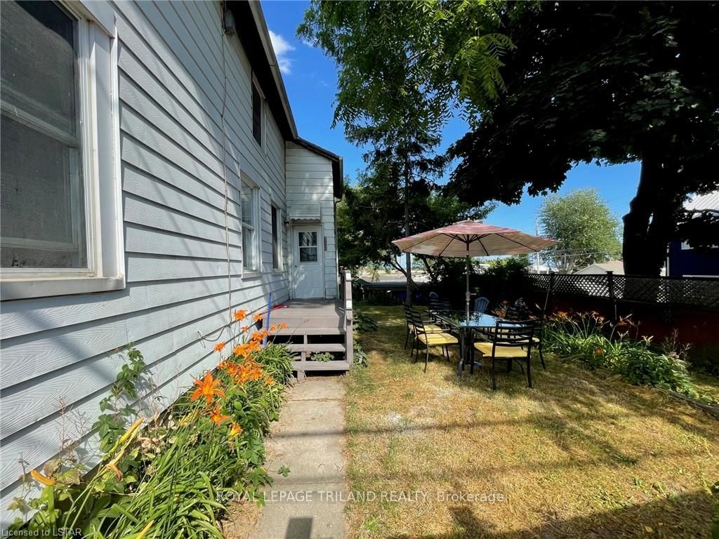 173 William Street B Property Photo 8