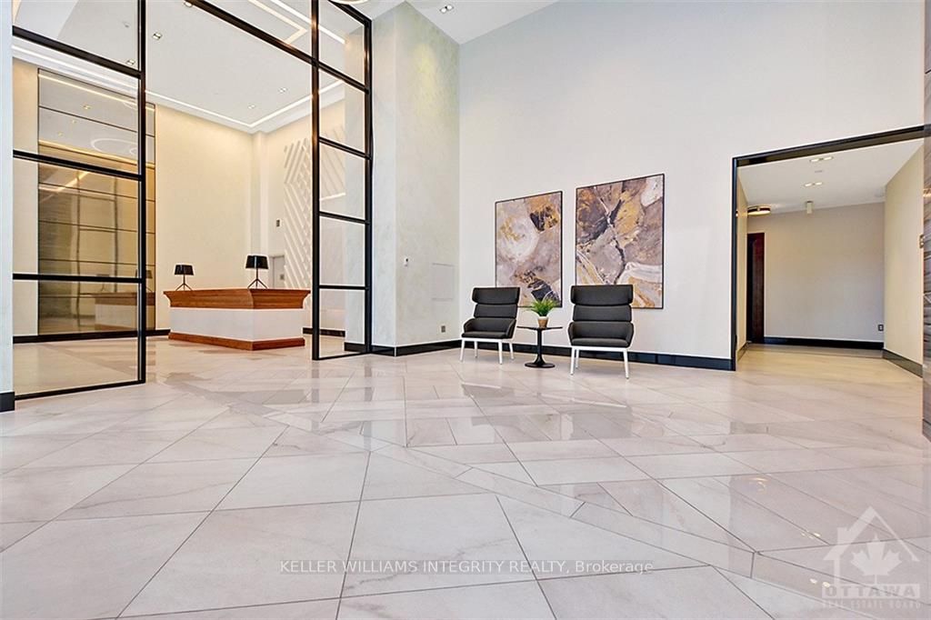 255 Bay Street 706 Property Photo 4
