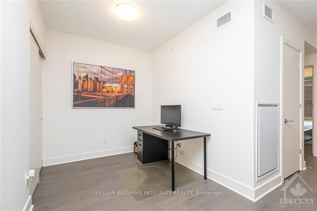 255 Bay Street 706 Property Photo 11