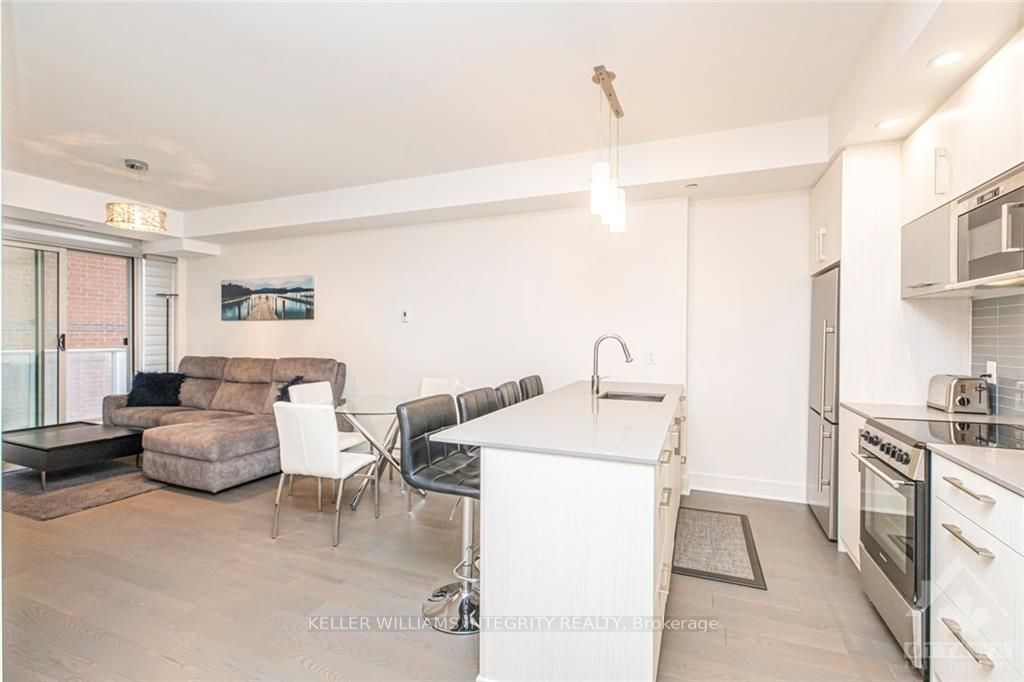 255 Bay Street 706 Property Photo 14