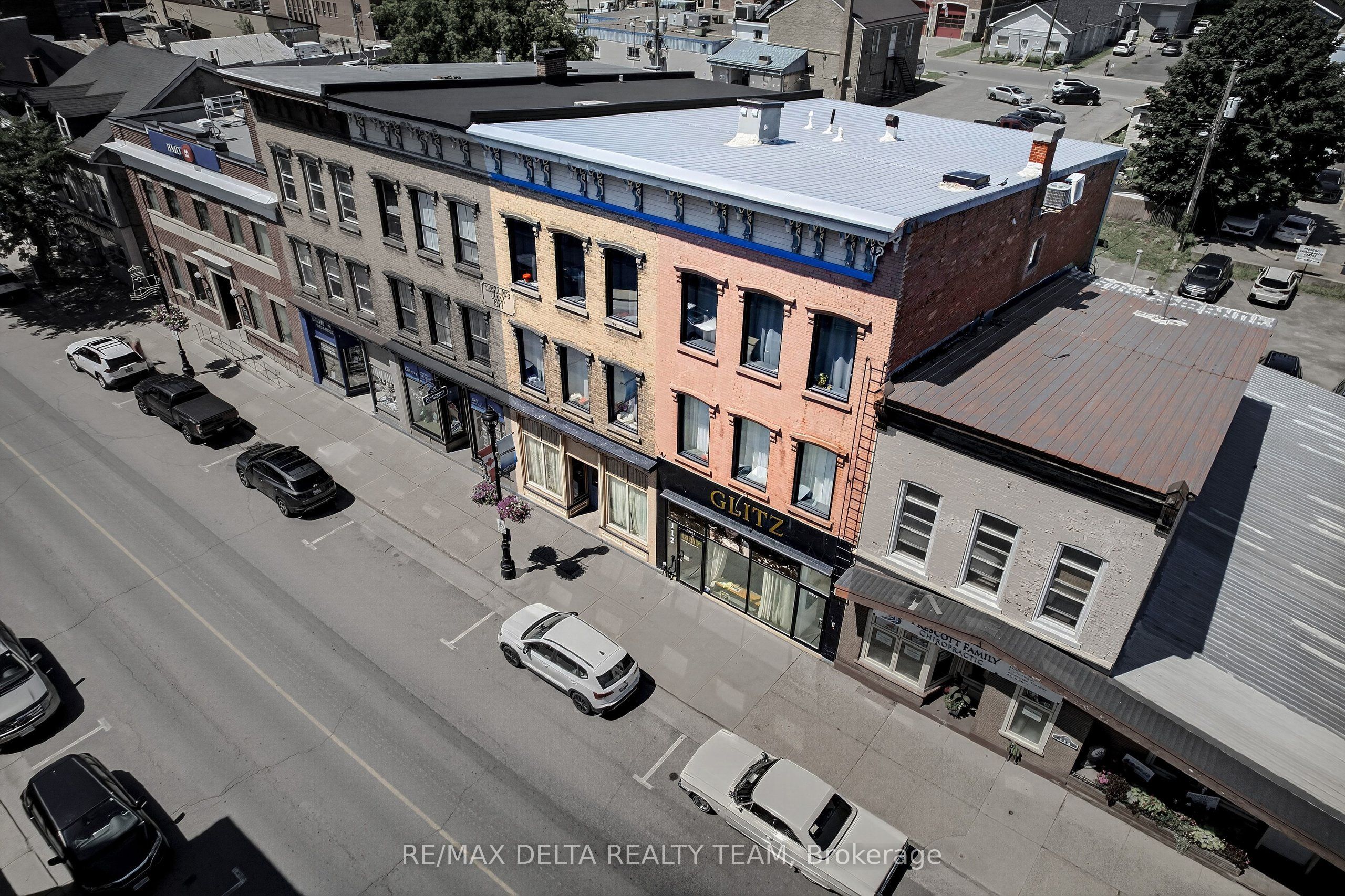 112 King Street W Property Photo 3