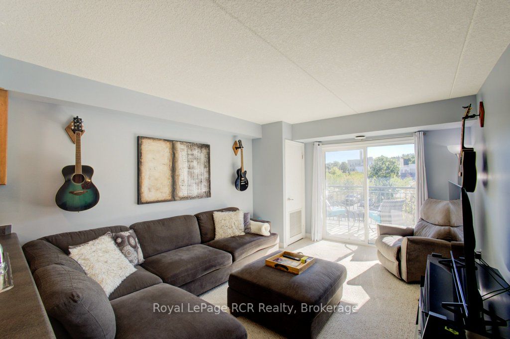 645 St David Street S 214 Property Photo 10