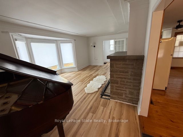 6988 High Street Property Photo 5