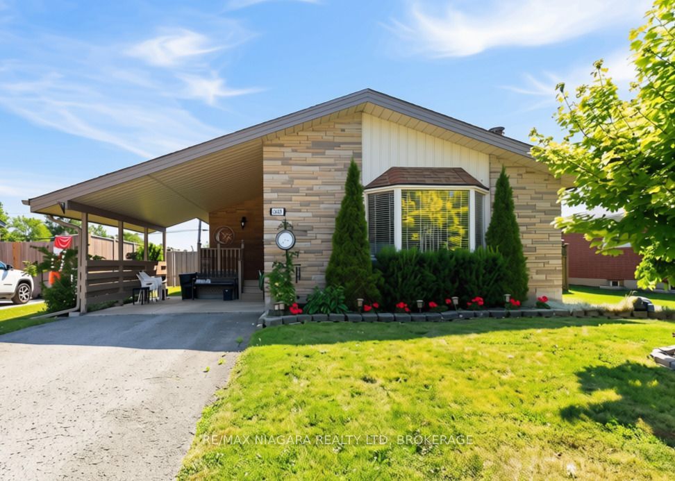 8689 Furlong Avenue Property Photo 1