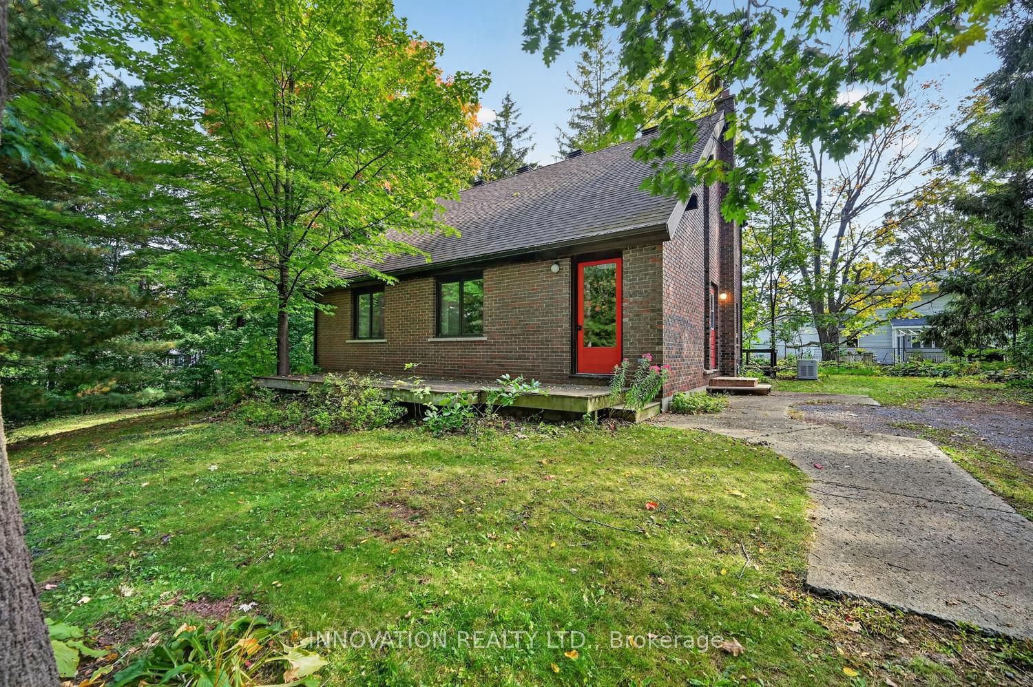 6701 Lord Nelson Street Property Photo 4