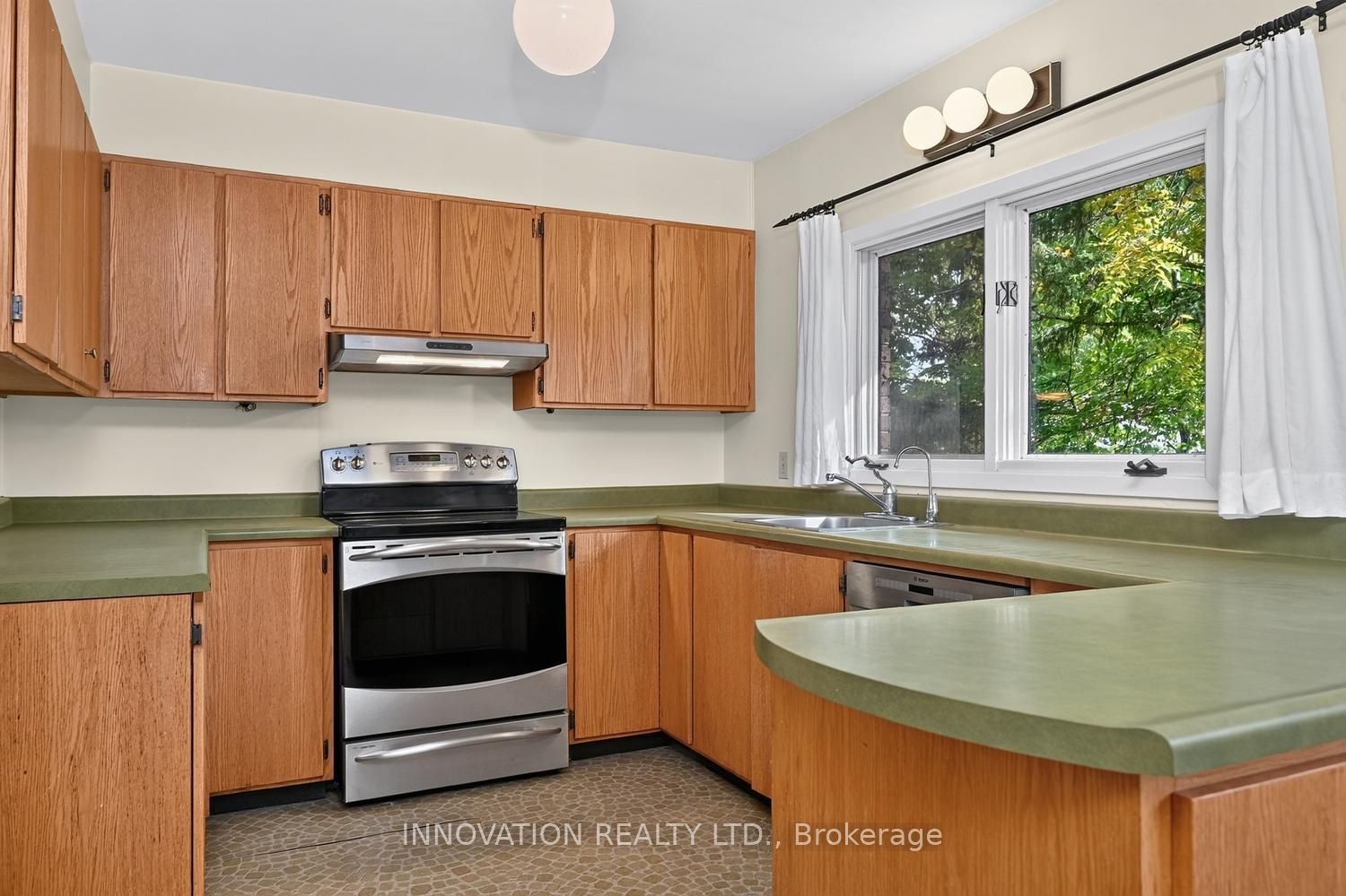 6701 Lord Nelson Street Property Photo 11