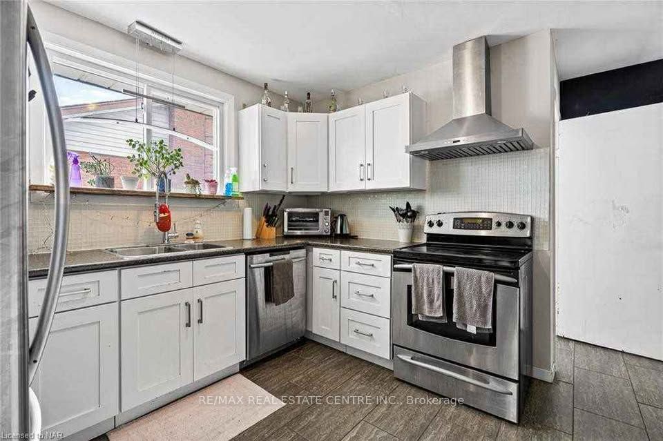 2 Stewart Avenue Property Photo 3