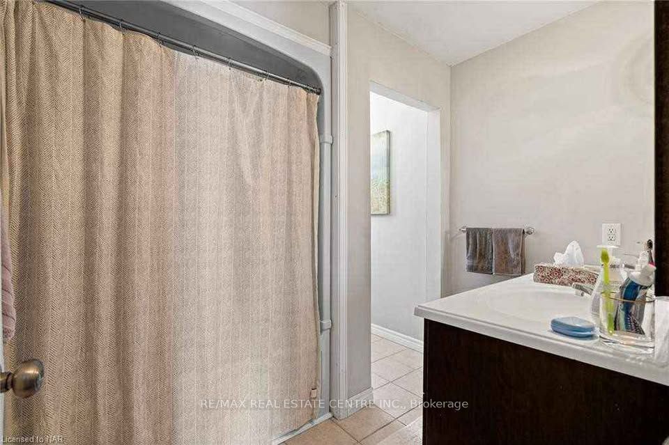 2 Stewart Avenue Property Photo 7