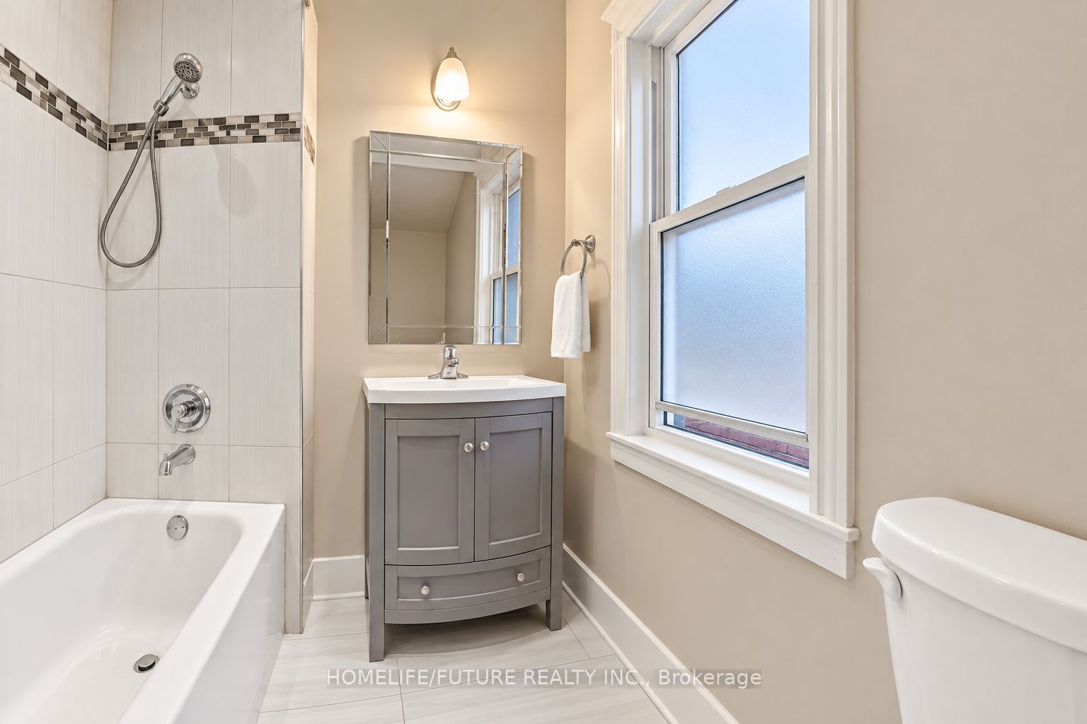 181 West Avenue Property Photo 3