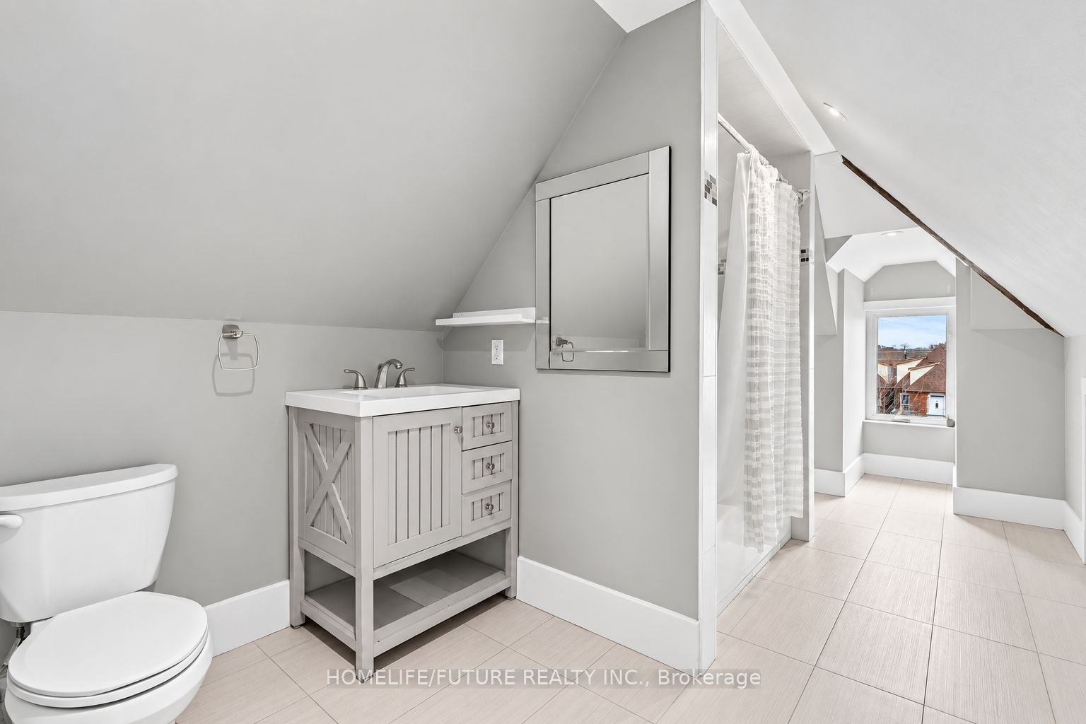 181 West Avenue Property Photo 11