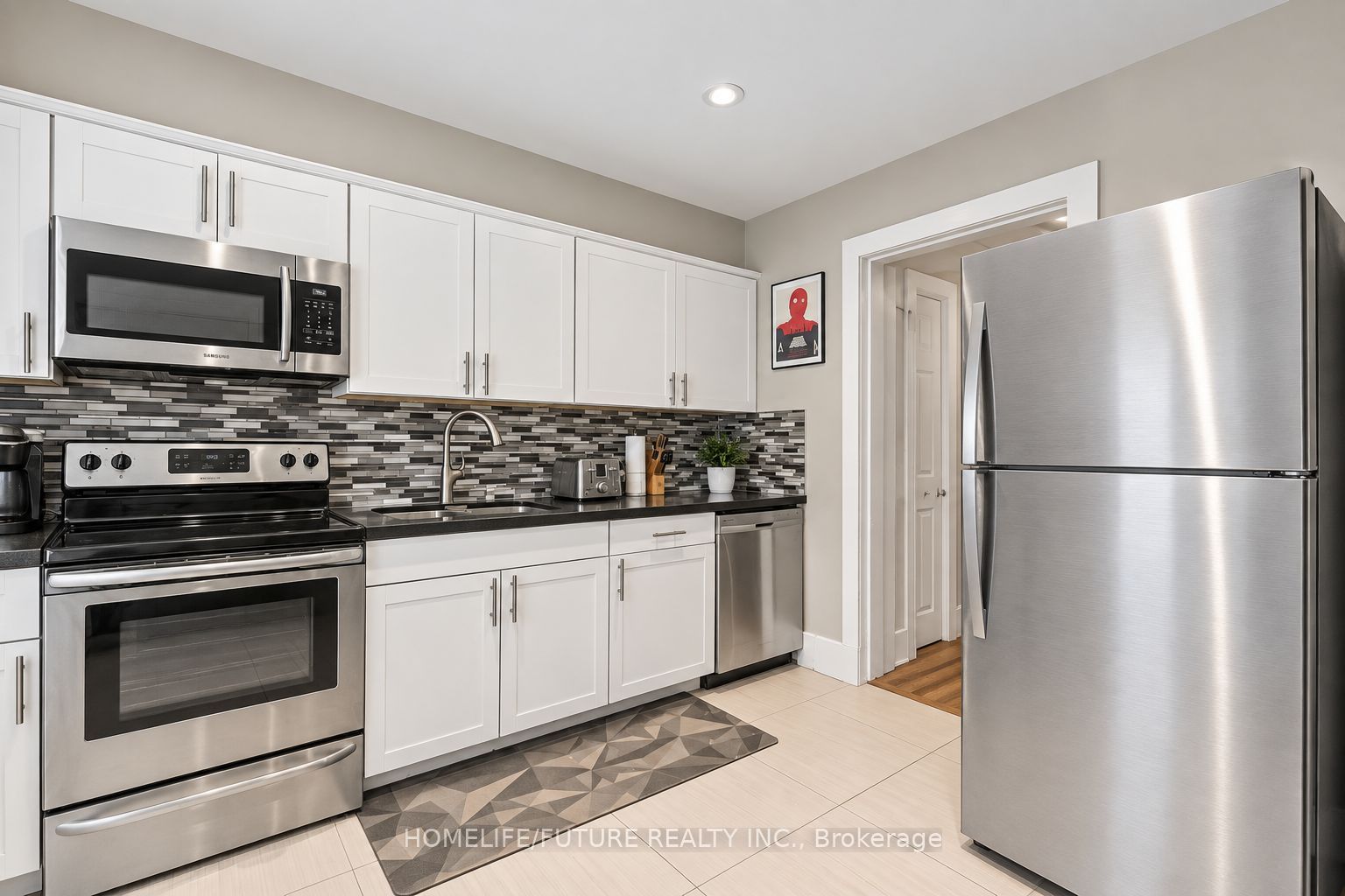 181 West Avenue Property Photo 19
