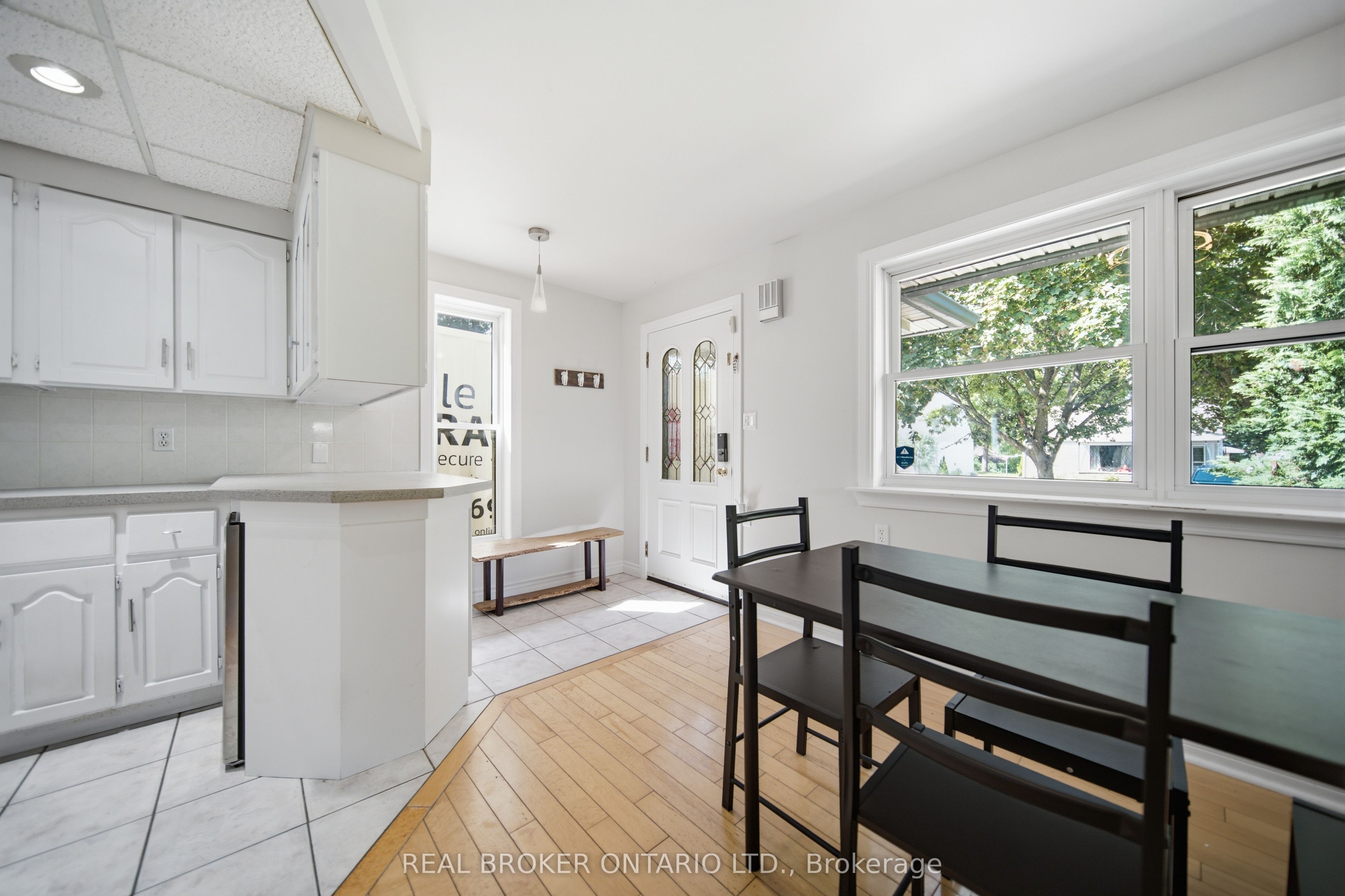 35 Perth Road Property Photo 3