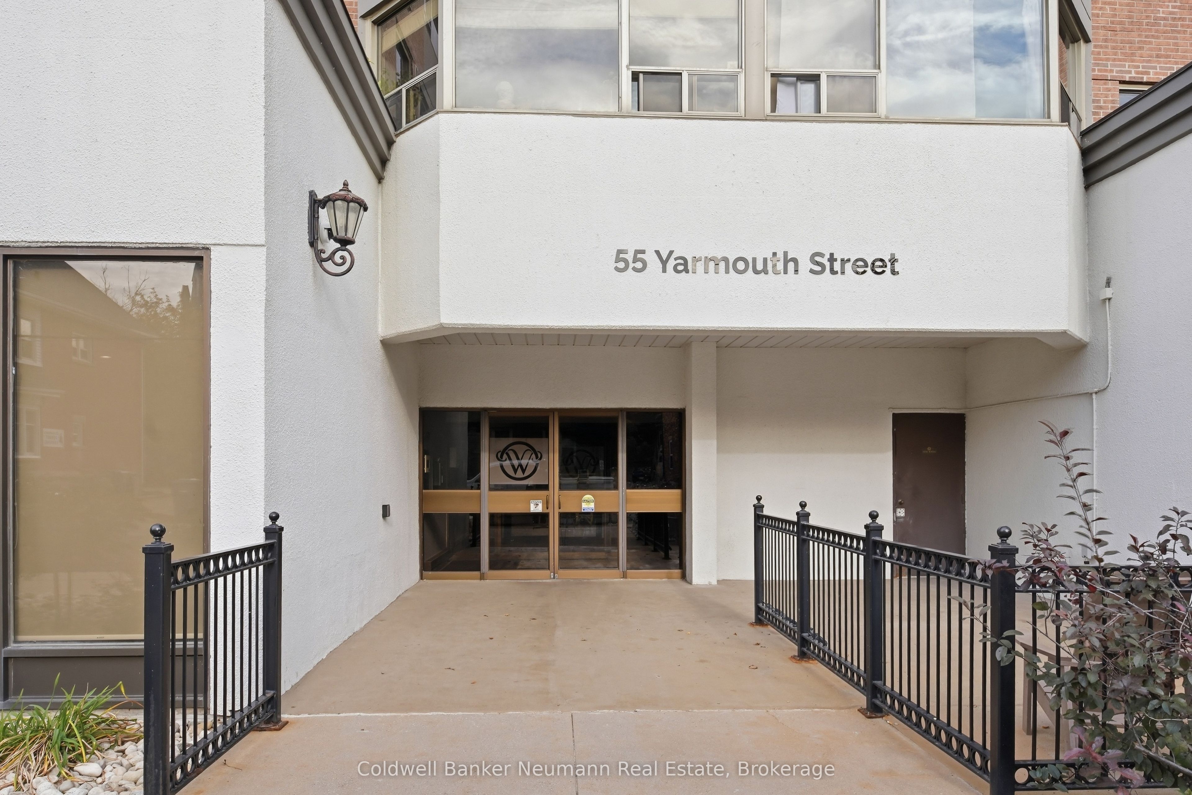 55 Yarmouth Street 803 Property Photo 1