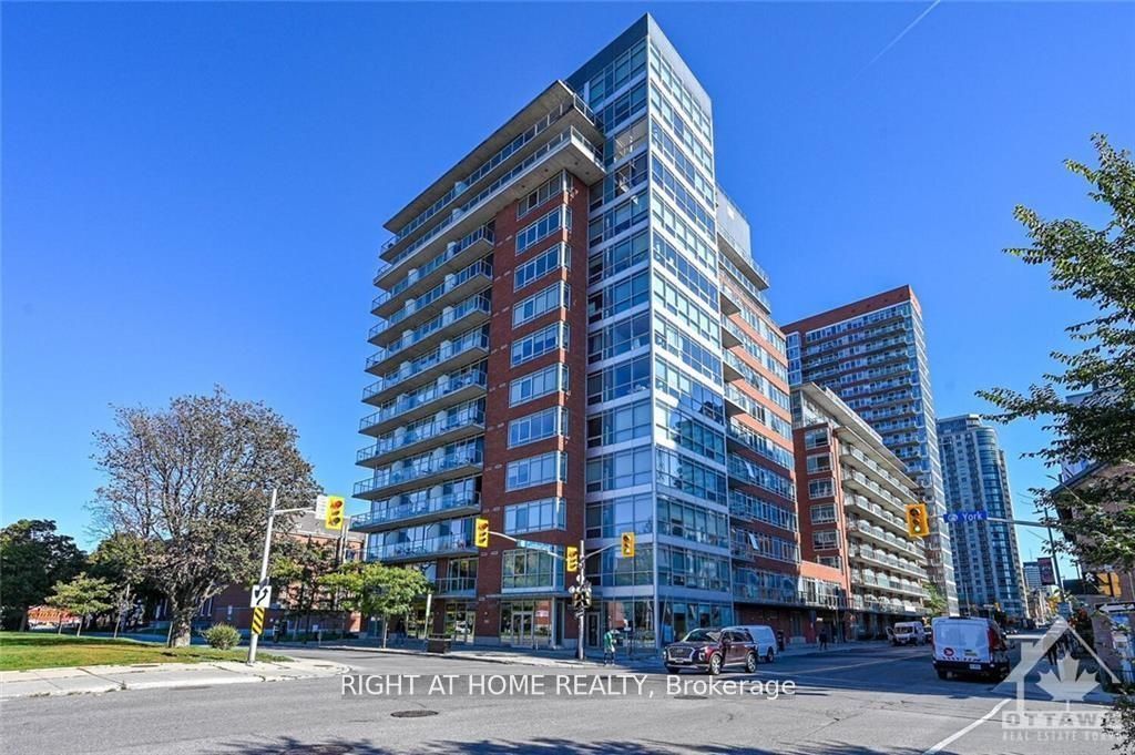 180 York Street 808 Property Photo 1