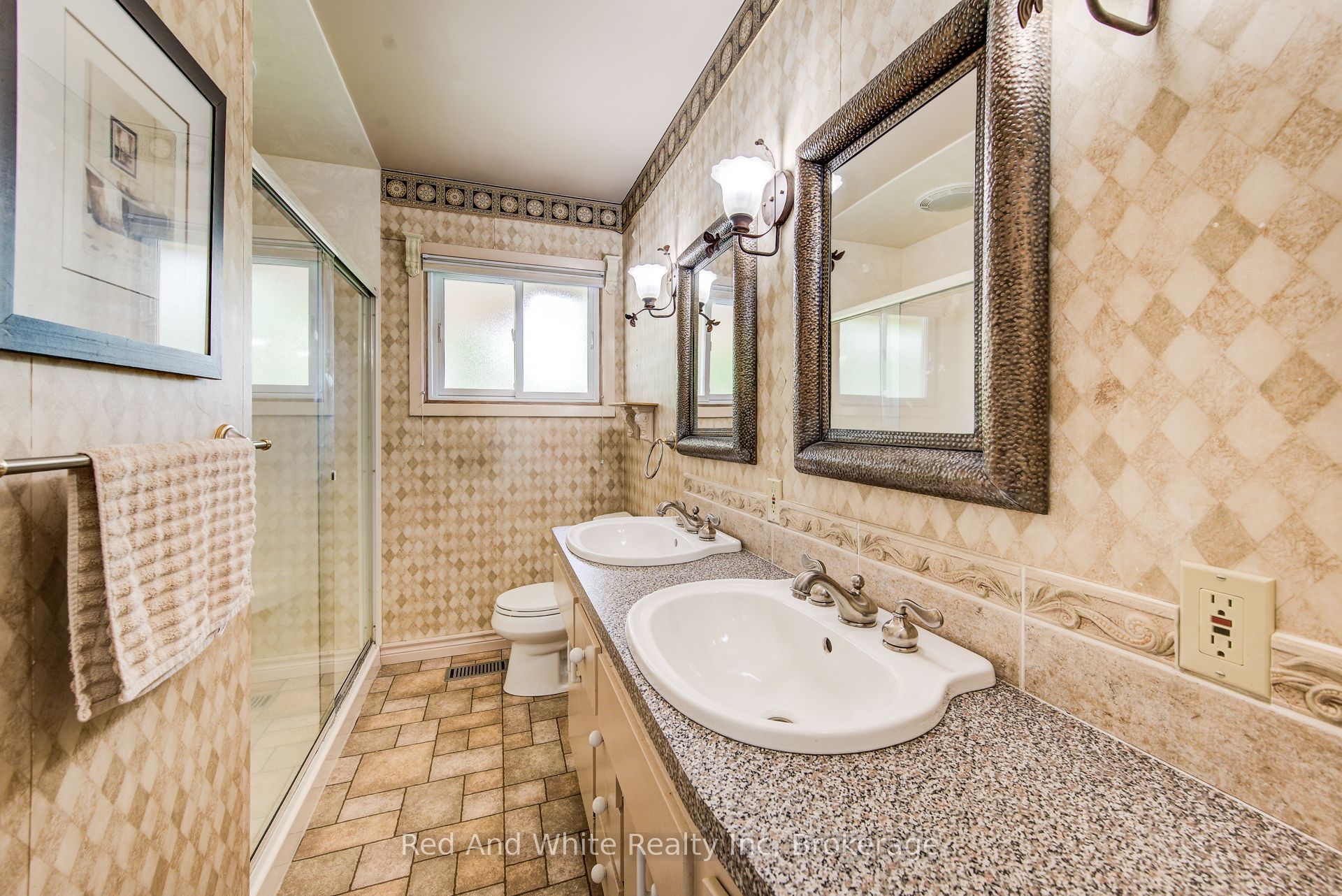 192 Warren Road Property Photo 16